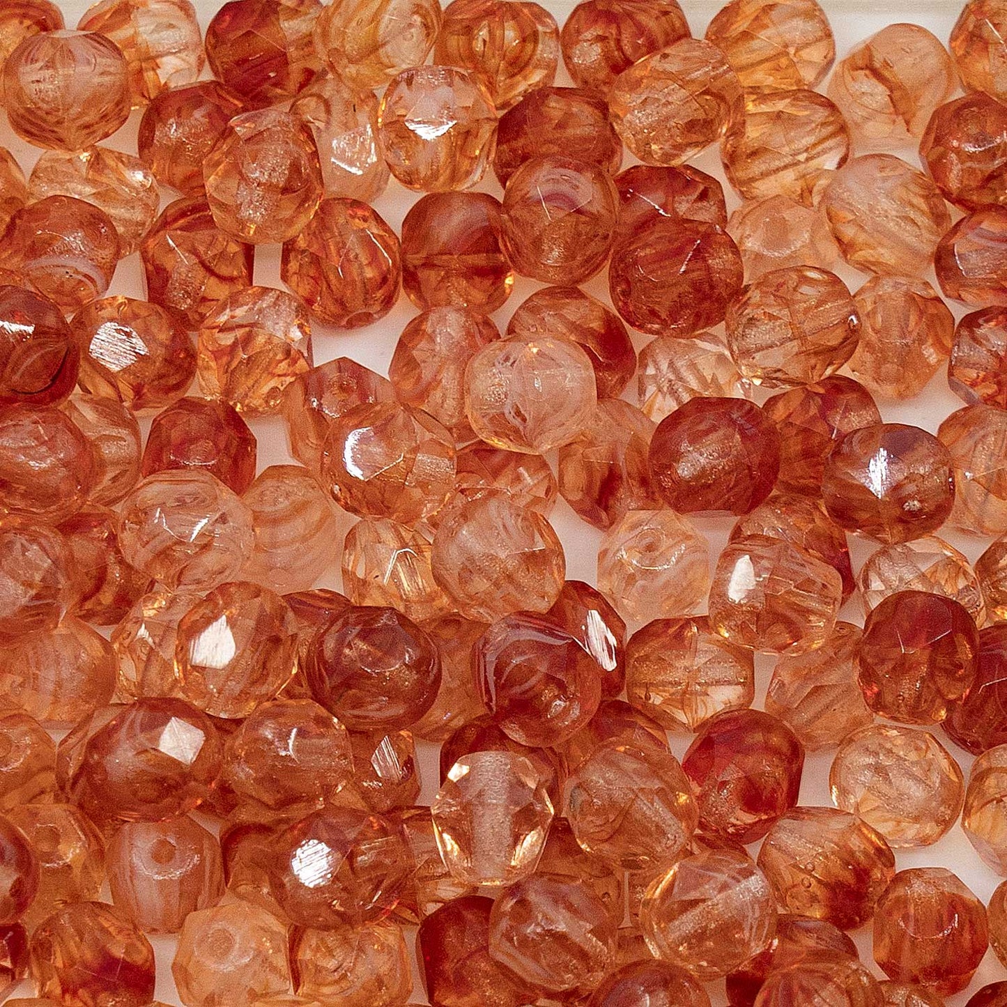 アウトレット ファセットラウンドファイアポリッシュビーズ、6 x 6 mm、レッドミックス(red-mxi)、ガラス、チェコ共和国