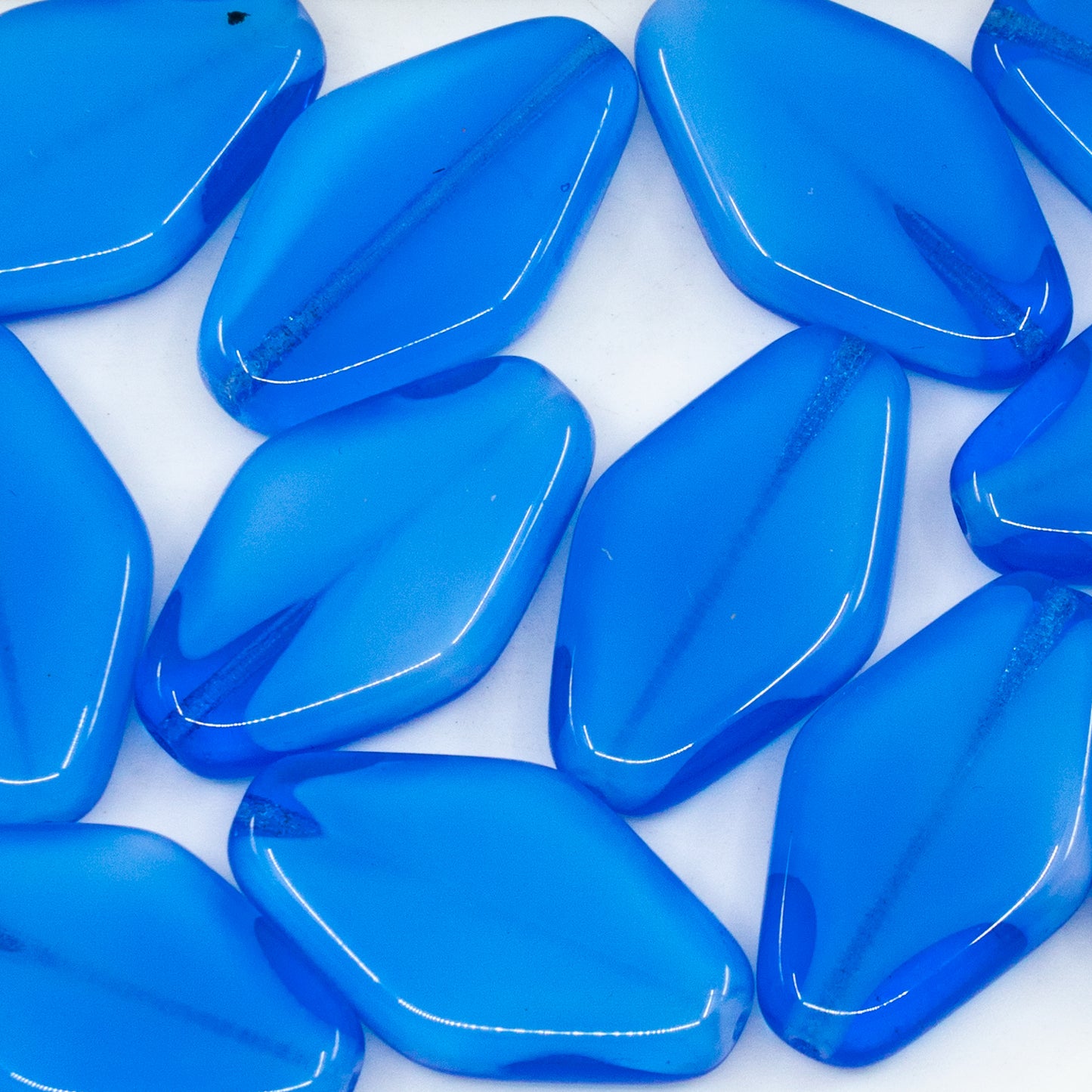 OUTLET 10 grams Flat Fhombus Beads, 25 x 15 mm, Mix White Blue (06308), Glass, Czech Republic
