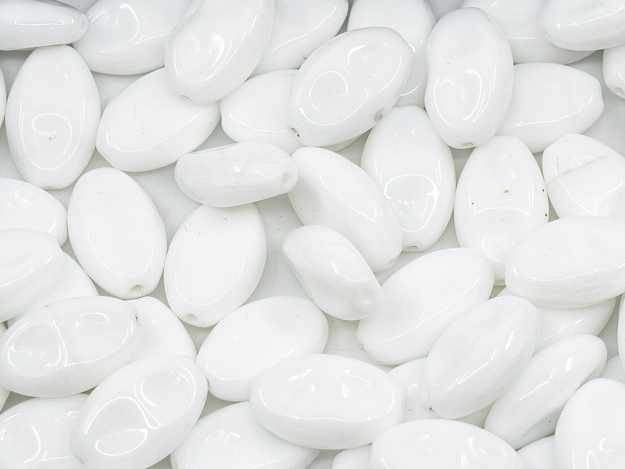 アウトレット プレスビーズ、mm、ガラス、チェコ共和国