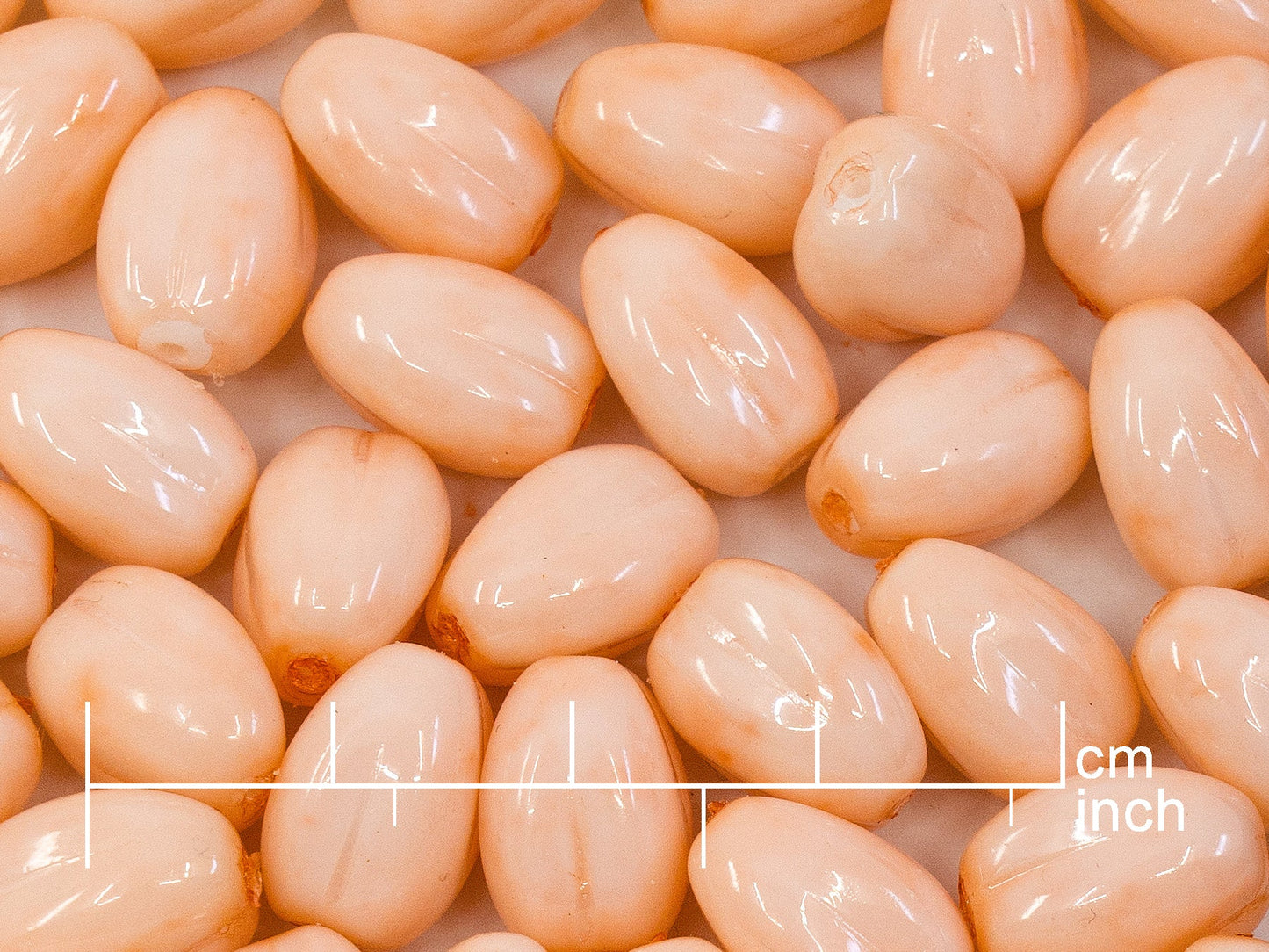 OUTLET 250g Pressed Beads, 12 x 9 mm, Chalk White 84745 (111-30276-12x09-03000-84745), Glass, Czech Republic