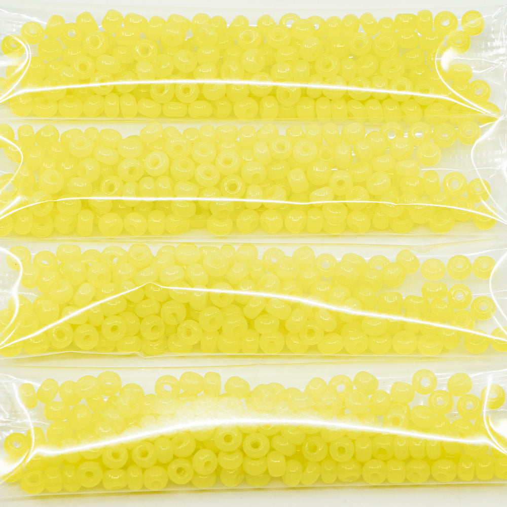 OUTLET 10 克 Preciosa Ornela 种子珠,圆孔,散装,6/0,蛋白石黄色铀 (82000),玻璃,捷克共和国