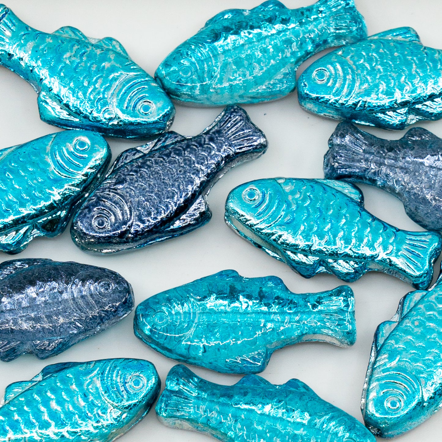 OUTLET 10 grams Big Fish Beads, 24 x 11 mm, Crystal Glossy Blue Gray (00030-48203), Glass, Czech Republic