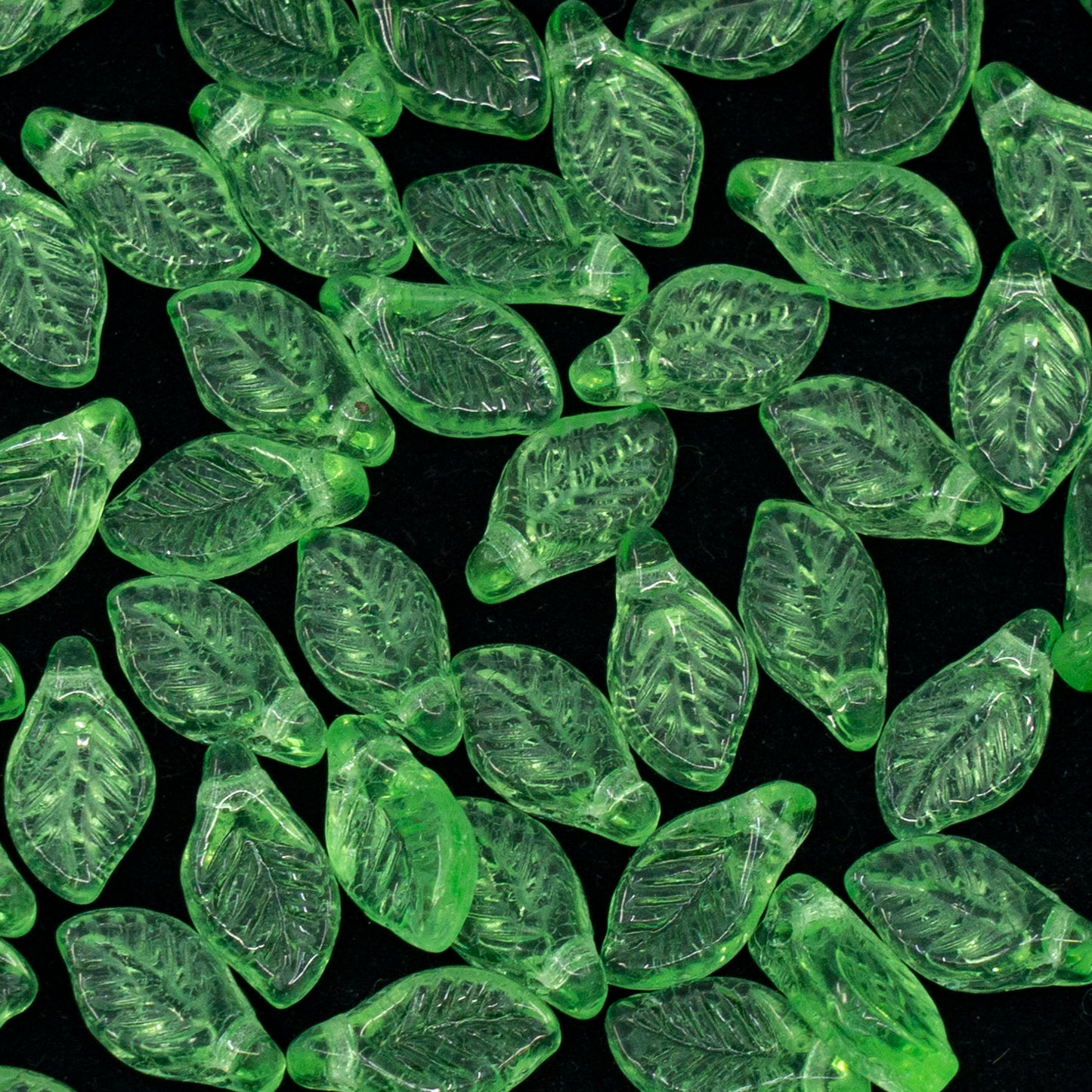 OUTLET 250g/50g Bay Leaf Beads, 6 x 12 mm, Transparent Green (50520), Glass, Czech Republic