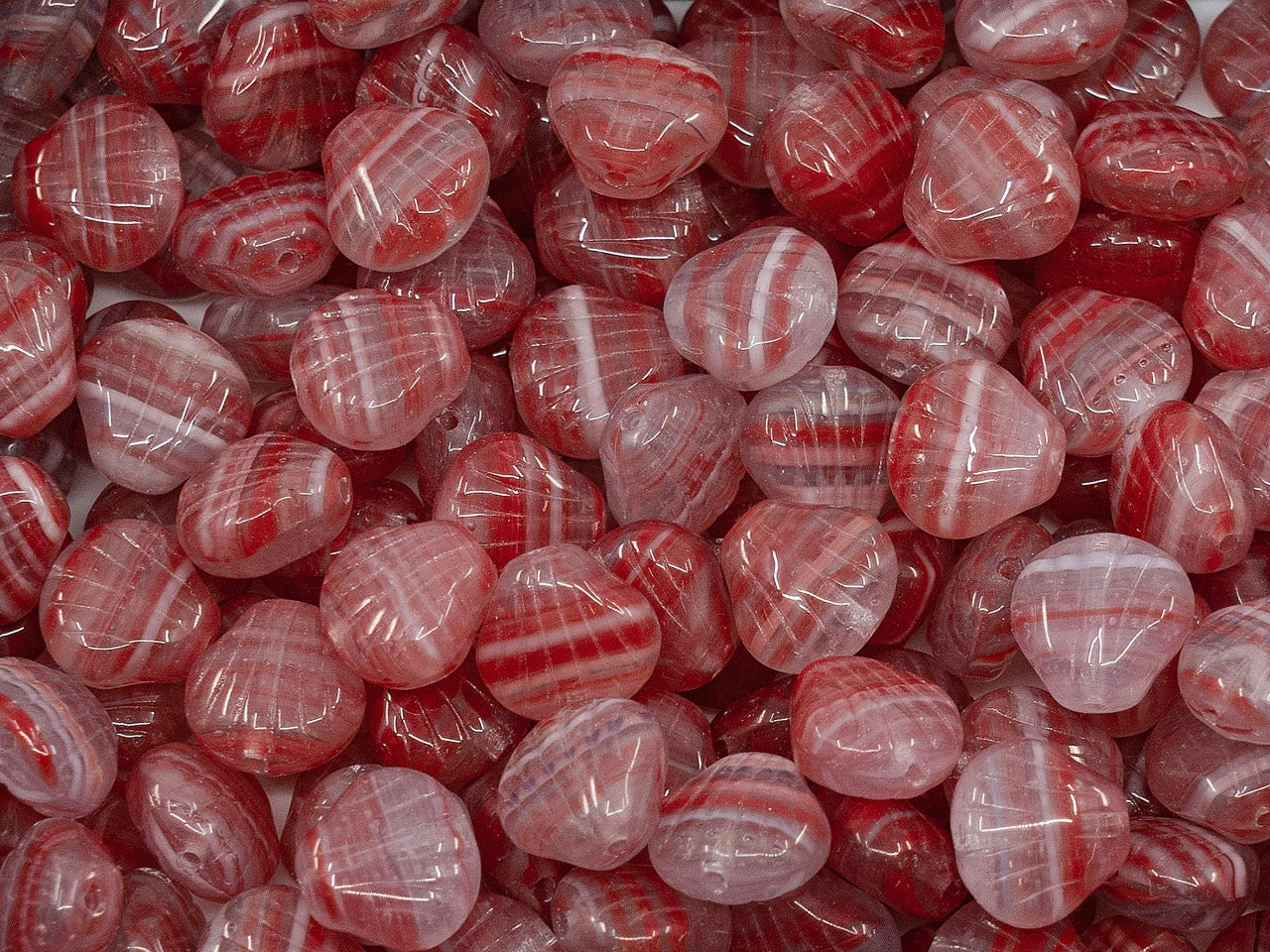 OUTLET Small Flat Shell Beads, 8x7 mm, Glass, Czech Republic