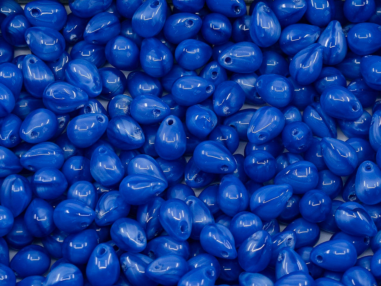 OUTLET Teardrop Beads, 4x6 mm, Glass, Czech Republic