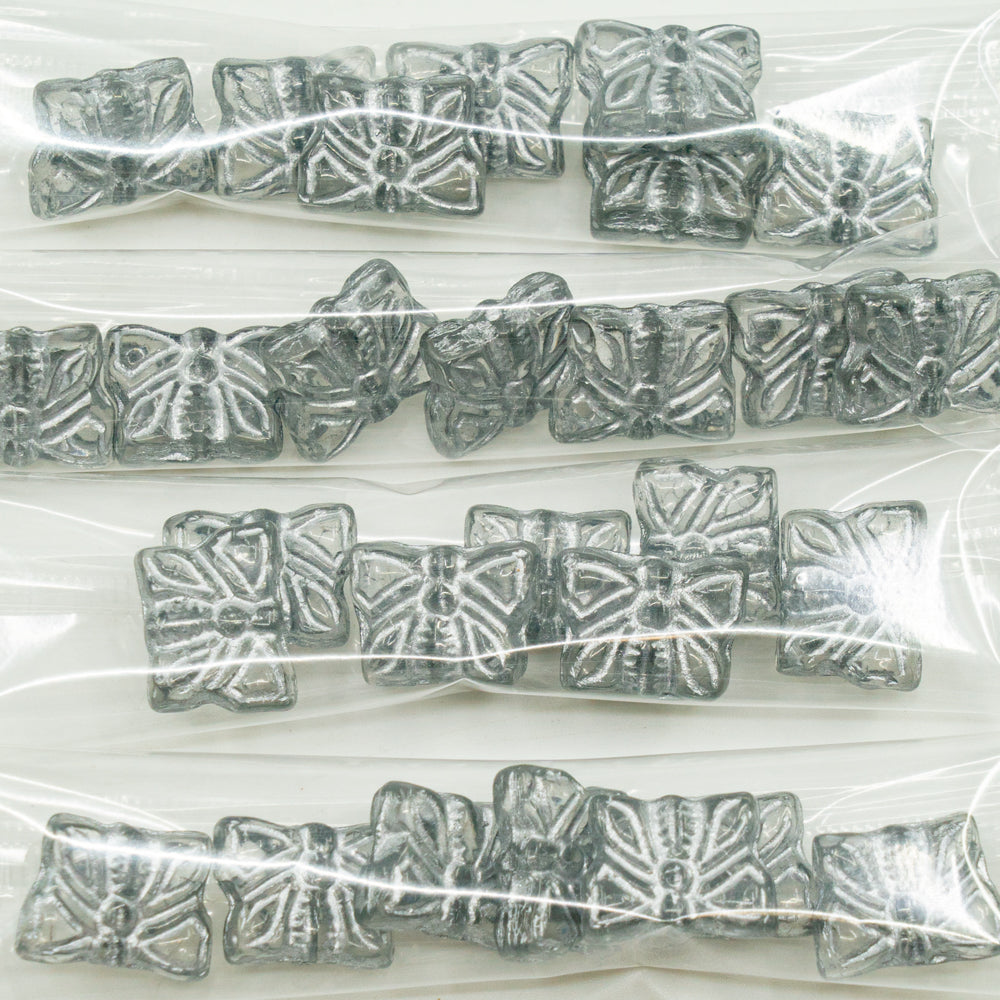 OUTLET 10 克蝴蝶珠,15 x 12 毫米,灰色镀银(40010-54201),玻璃,捷克共和国