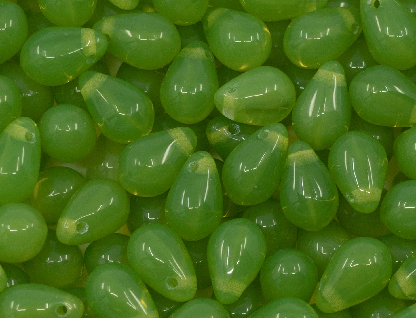 OUTLET 10 克水滴珠,6 x 9 毫米,蛋白石绿 (51000),玻璃,捷克共和国