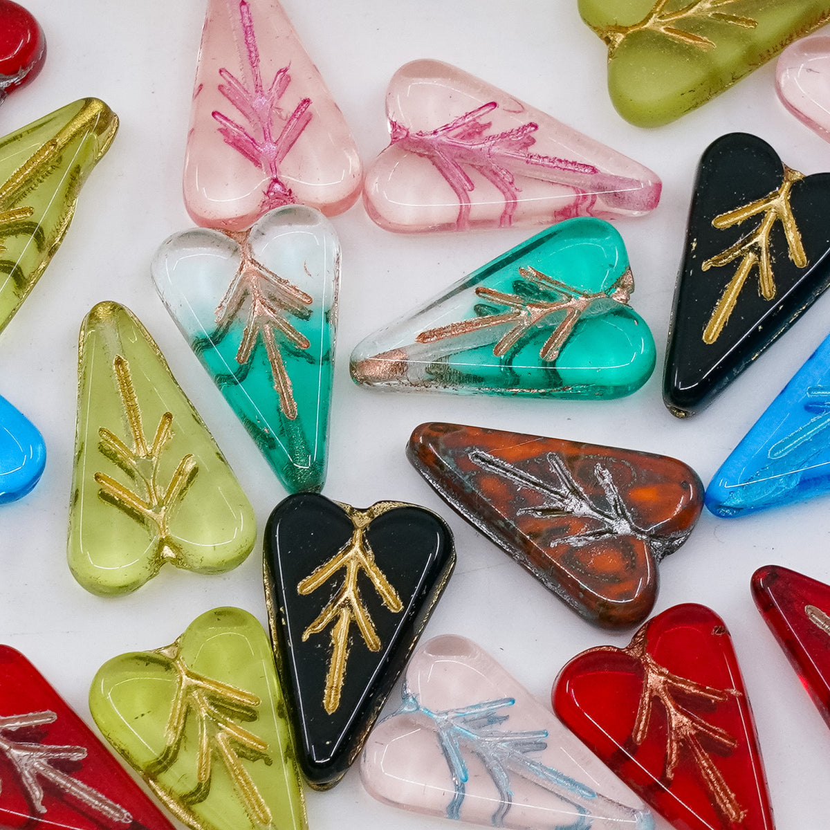 OUTLET 250g/50g Heart Leaf Bead, 16 x 11 mm, Mixed Colors (mix), Glass, Czech Republic