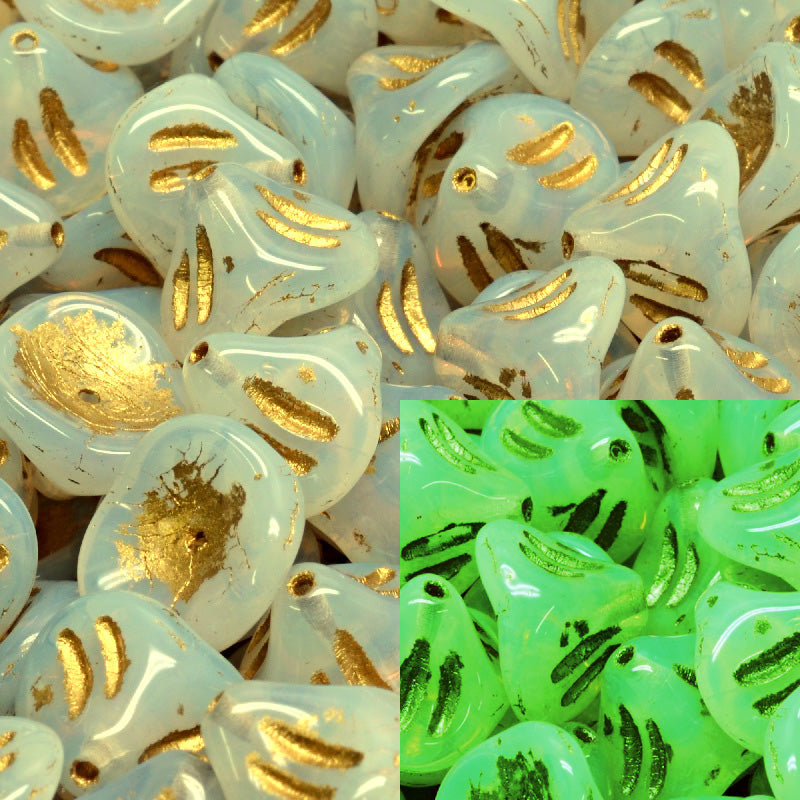 Daylily Flower Beads, Opal Yellow Gold Lined (81000-54302), Glass, Czech Republic