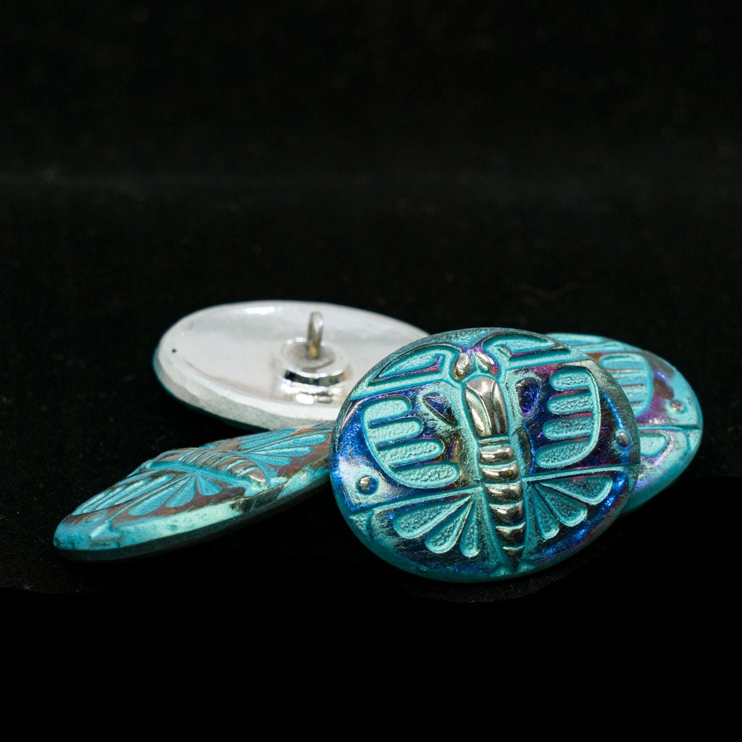 OUTLET 1pc Czech Glass Handmade Button, Size 12 (27 mm), Animal Design - Blue AB Insect Scarabeus