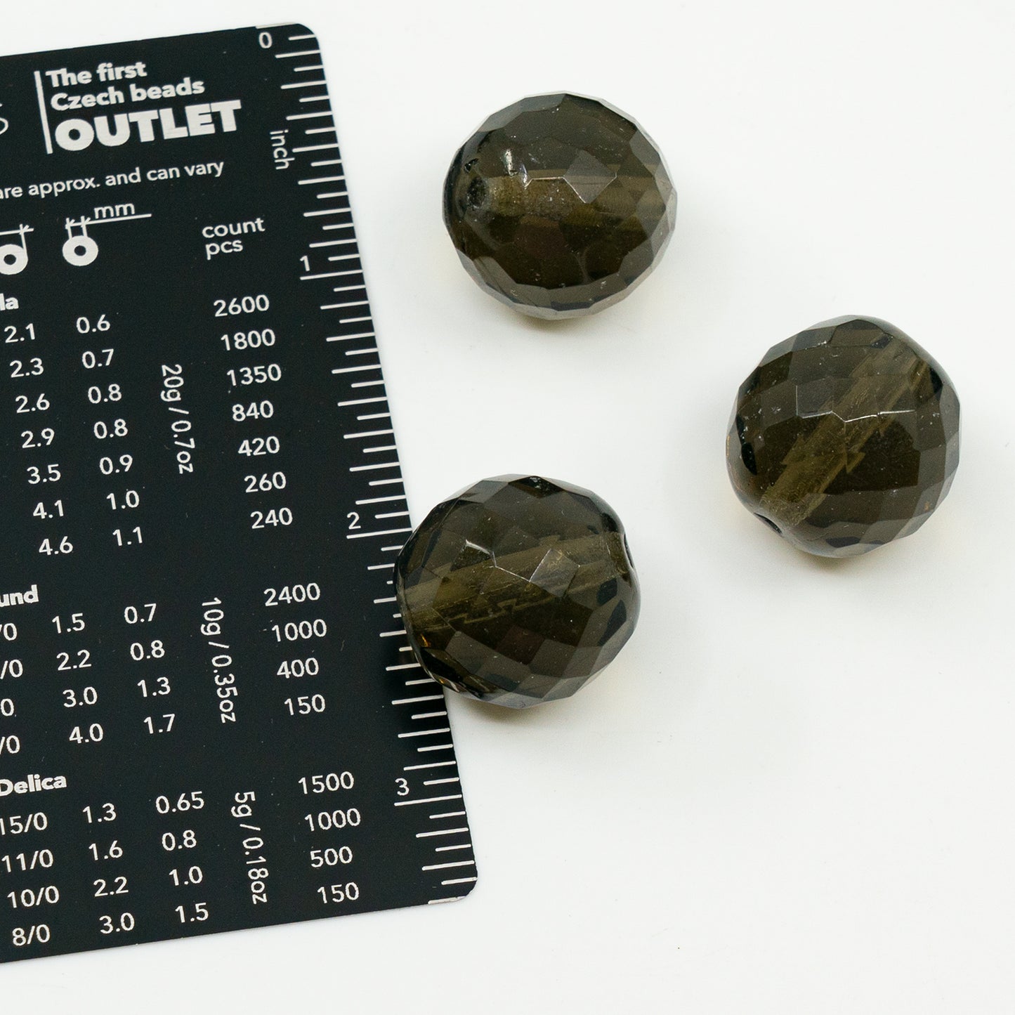 アウトレット 10グラム ファセットラウンドファイアポリッシュビーズ、透明グレー(40030)、ガラス、チェコ共和国