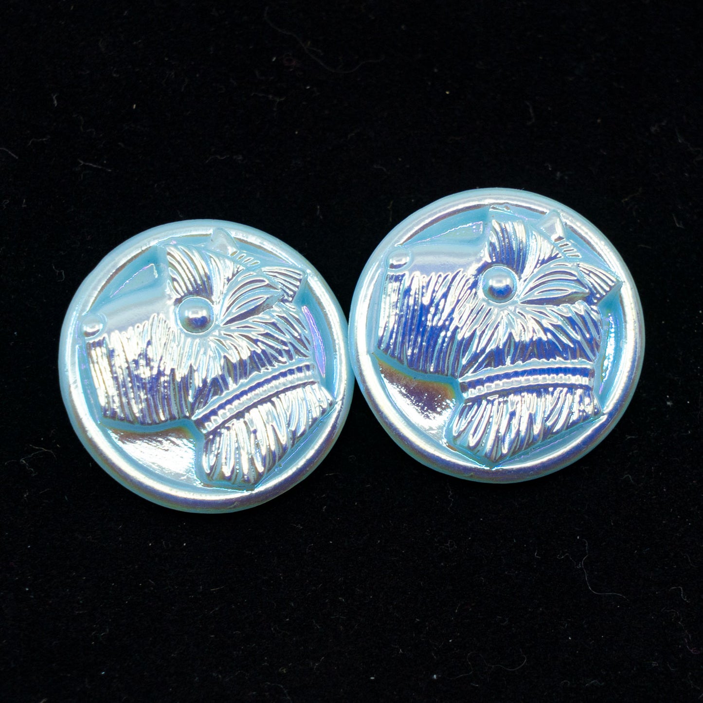 OUTLET 1pc Czech Glass Handmade Button, Size 10 (22.5 mm), Light Blue AB Dog Terrier