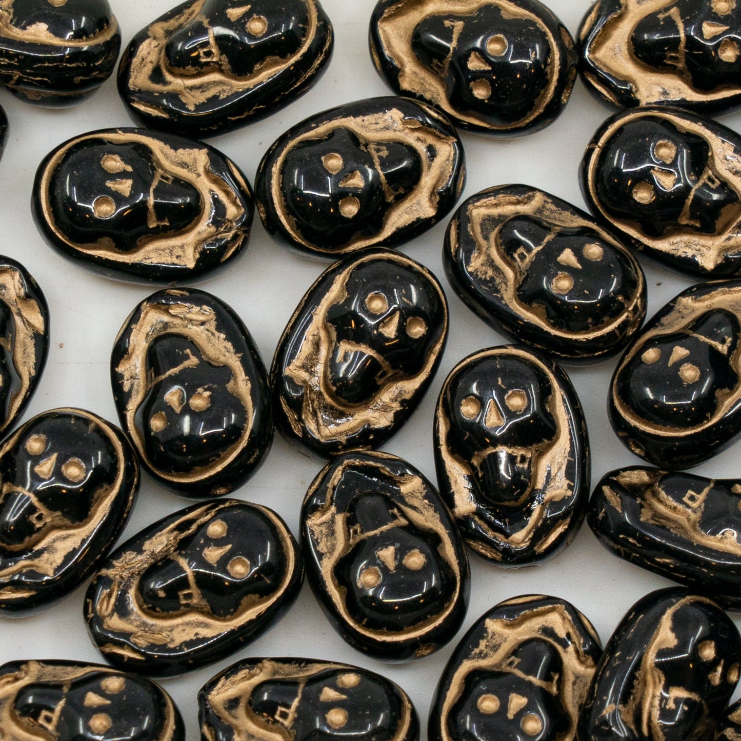 奥特莱斯 10克椭圆形头骨串珠,15 x 10毫米,黑金内衬(23980-54202),玻璃,捷克共和国