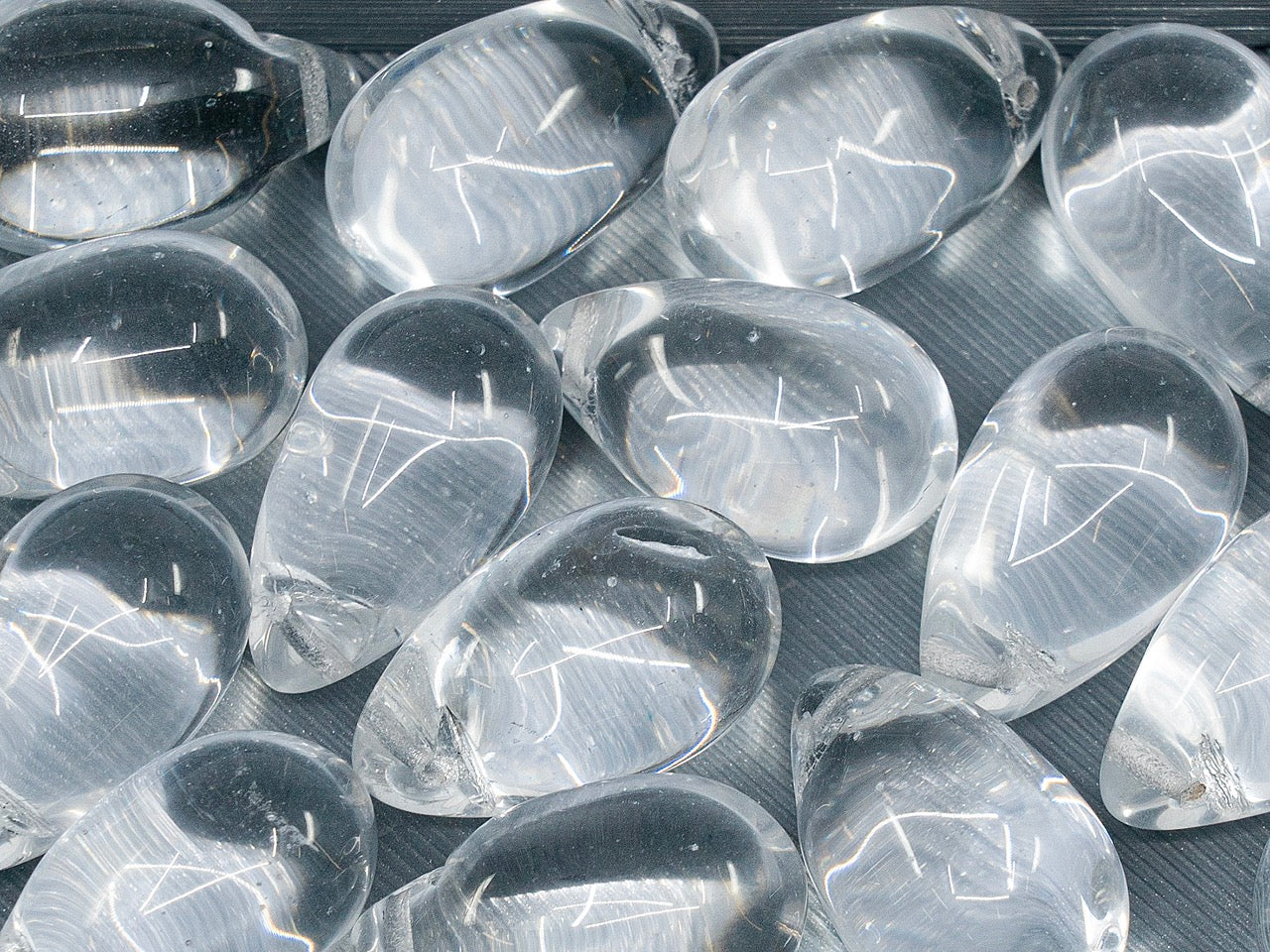 OUTLET 泪珠珠,16x10 毫米,玻璃,捷克共和国