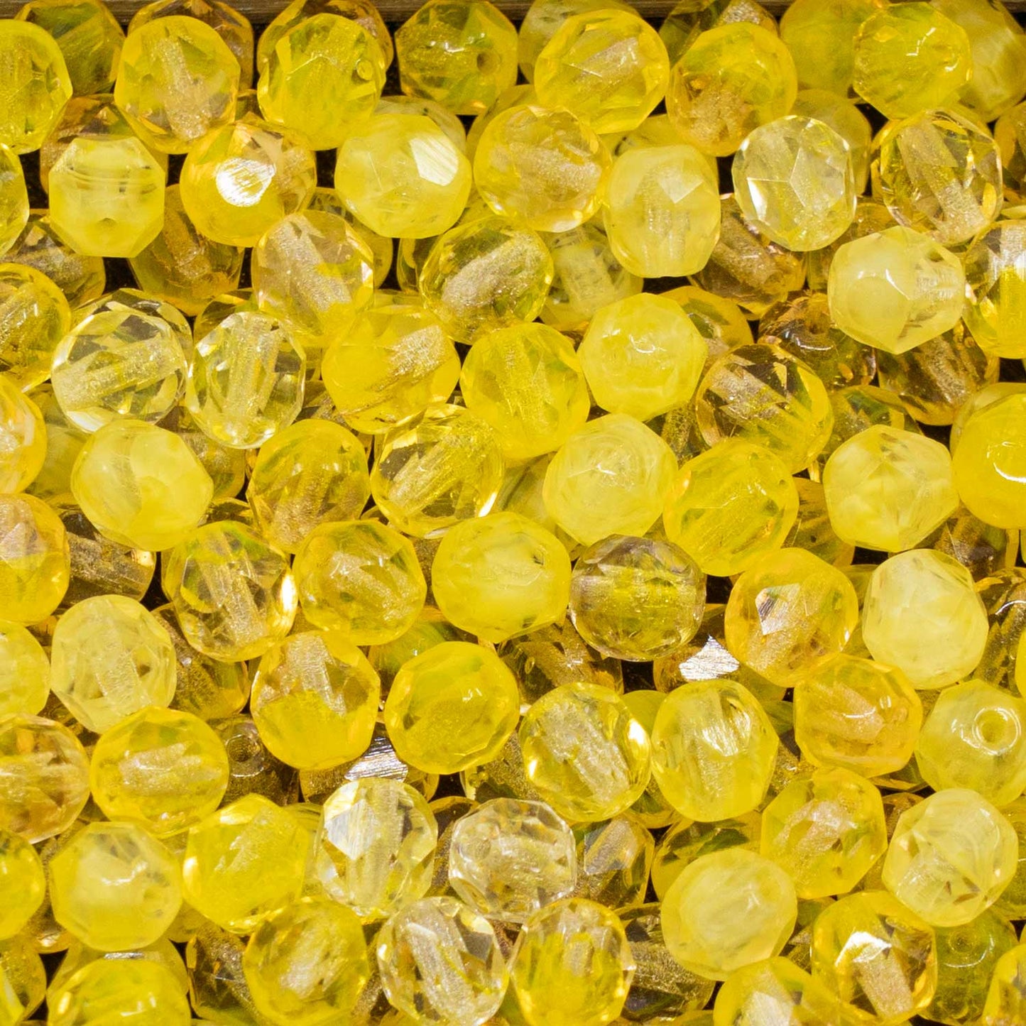 アウトレット ファセットラウンドファイアポリッシュビーズ、6 x 6 mm、イエローミックスカラー(イエローミックス)、ガラス、チェコ共和国