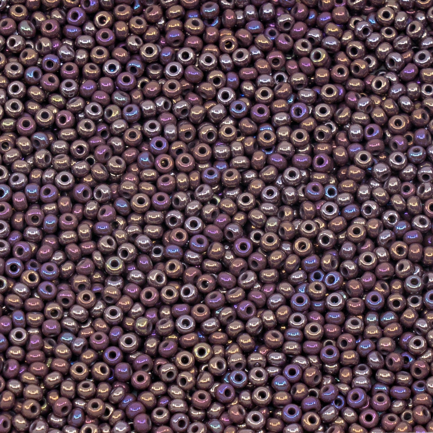 OUTLET 10 grams Preciosa Ornela Seed Beads, Round Hole, Loose, 10/0, opaque dark violet, rainbow (24040), Glass, Czech Republic