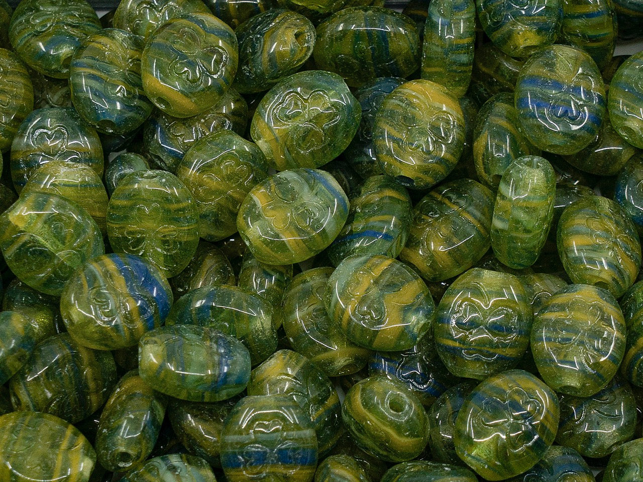 アウトレット シャムロック オーバルビーズ、10x8 mm、ガラス、チェコ共和国