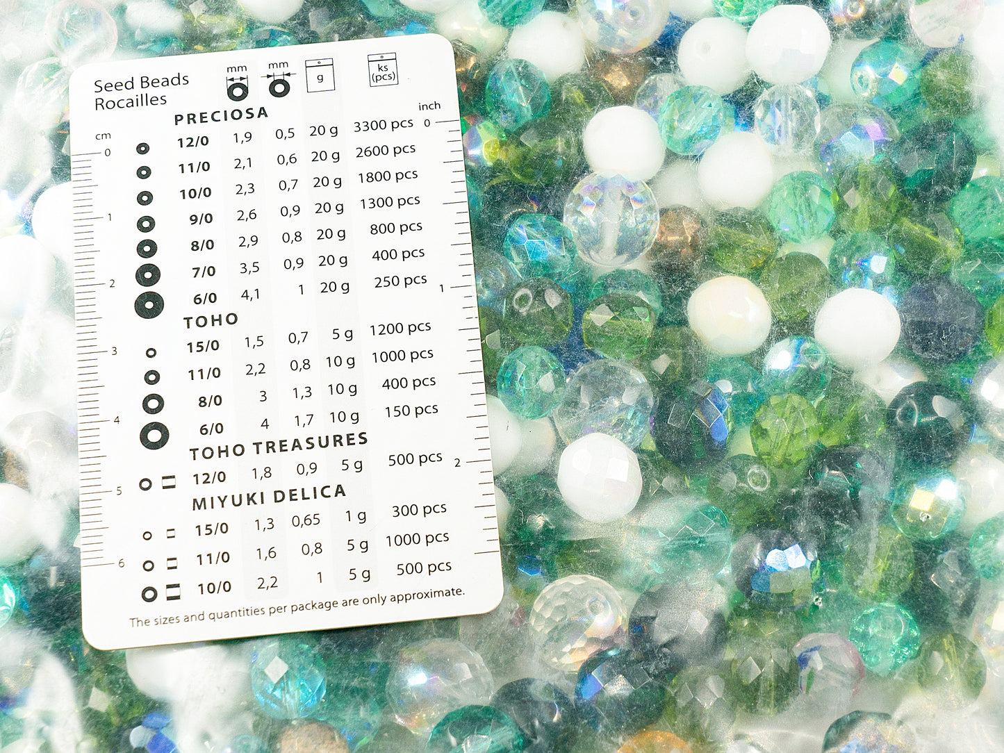 OUTLET 250g mix white, mi x mi mm, Mixed Colors Green White (mix green white), Glass, Czech Republic