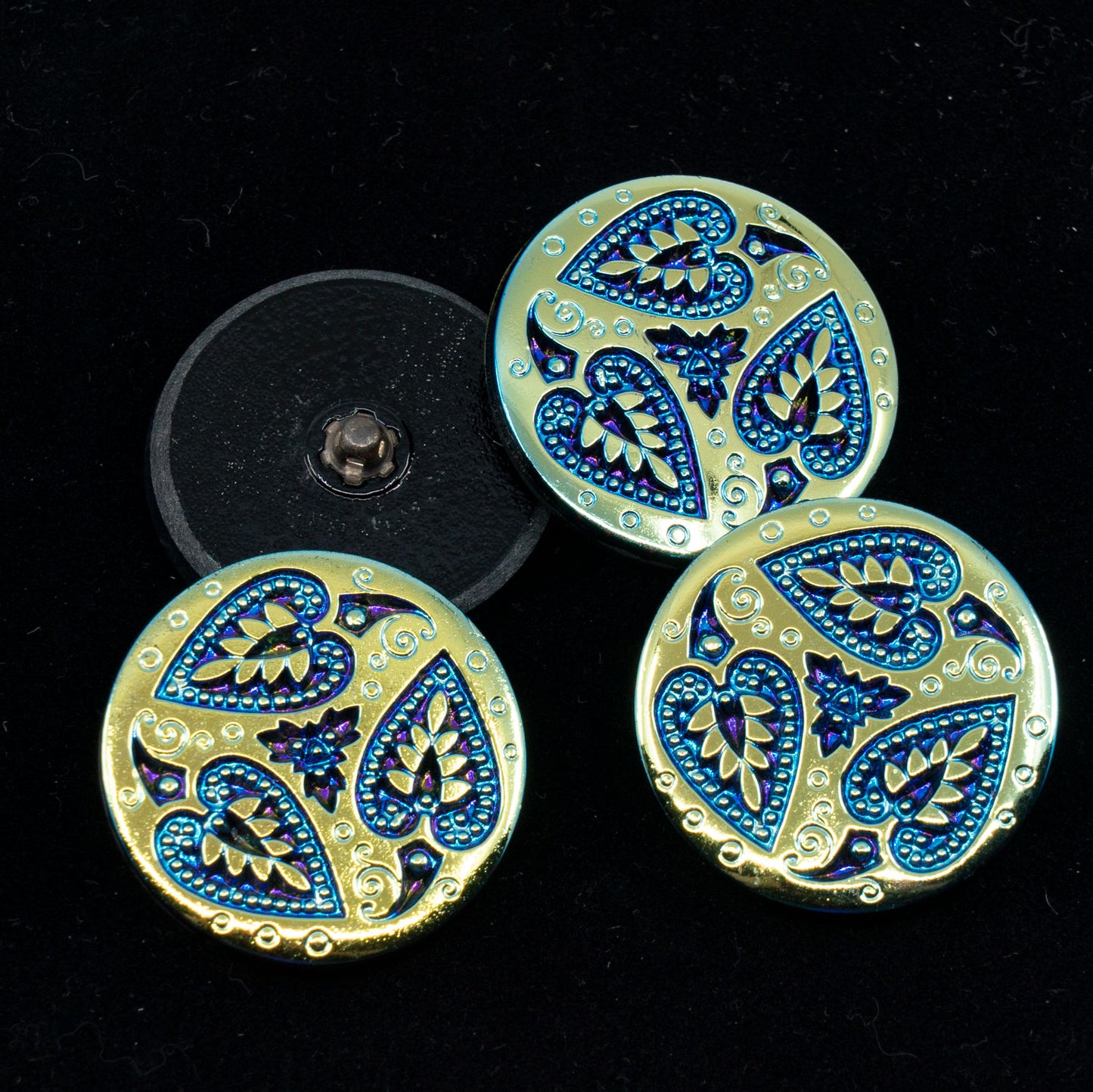 OUTLET 1pc Czech Glass Handmade Button, Size 14 (31.5 mm), Floral Design - Black AB Leaves