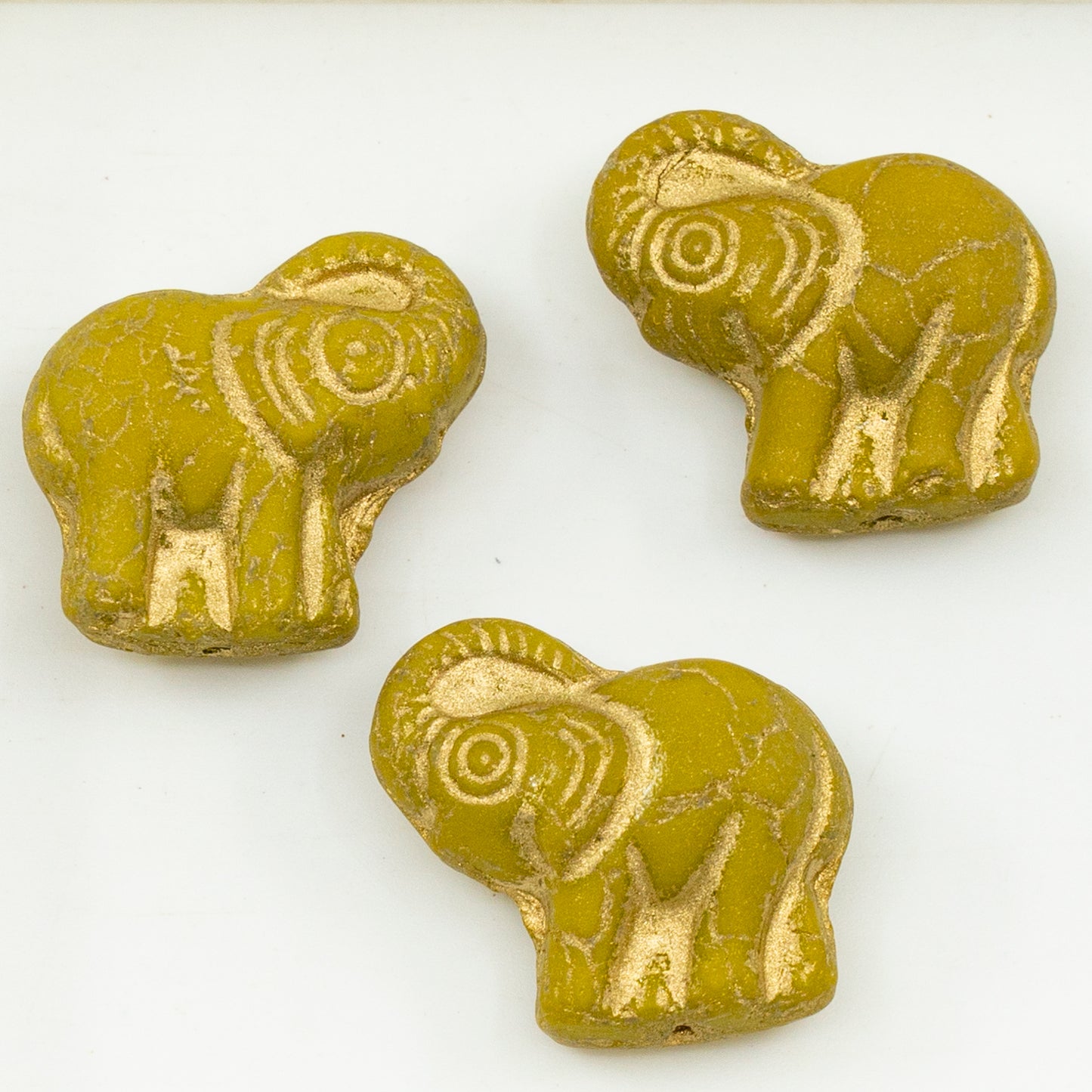 OUTLET 10 grams Elephant Beads, 20 x 21 mm, Yellow Beige Gold Lined (13740-54302), Glass, Czech Republic