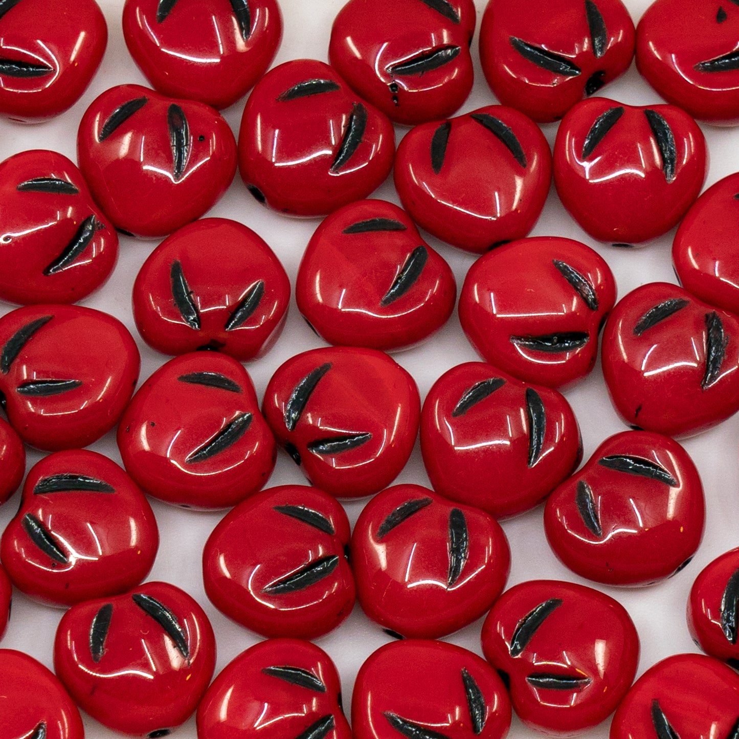 OUTLET 10 grams Apple Shaped Beads, 11 x 12 mm, Opaque Red Black Lined (93210-46441), Glass, Czech Republic
