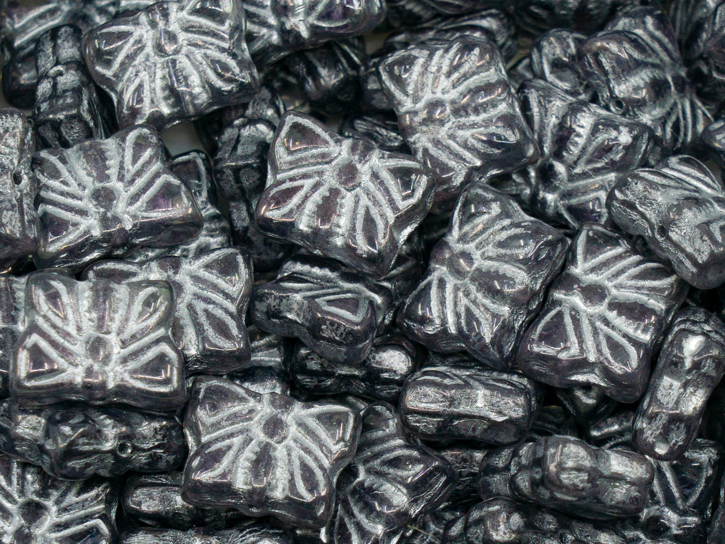 OUTLET 10 grams Butterfly Beads, 15 x 12 mm, Crystal Luster Lila Silver Lined (00030-14494-81403), Glass, Czech Republic