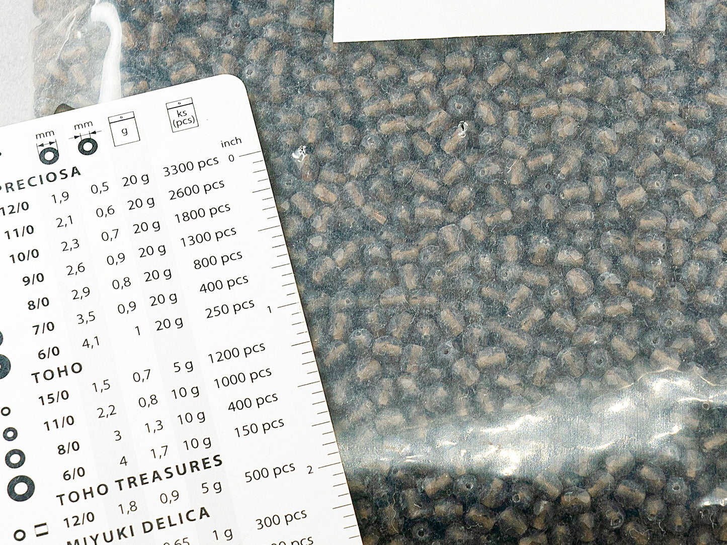 アウトレット 250g ラウンドファイアポリッシュファセットビーズ、4 x 4 mm、透明ブラウンマット(10230-84110)、ガラス、チェコ共和国