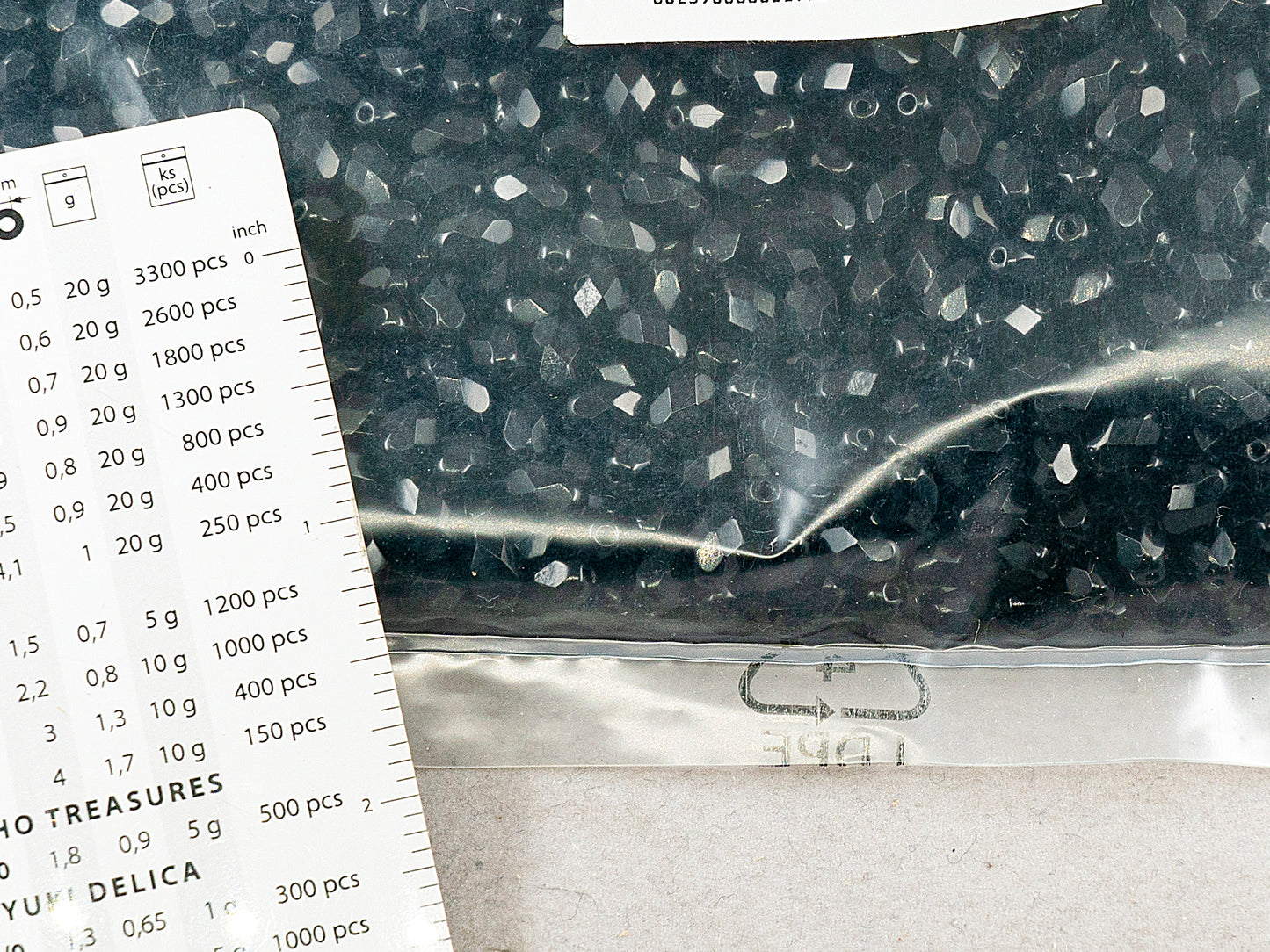 アウトレット 250g ファセット加工 ファイアポリッシュ オーバルビーズ オリーブ 8 x 6 mm ブラック (23980) ガラス チェコ共和国