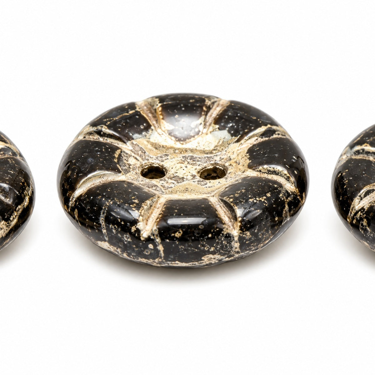 Button Pressed 2-Hole Beads, Black Copper Lined (23980-54324), Glass, Czech Republic
