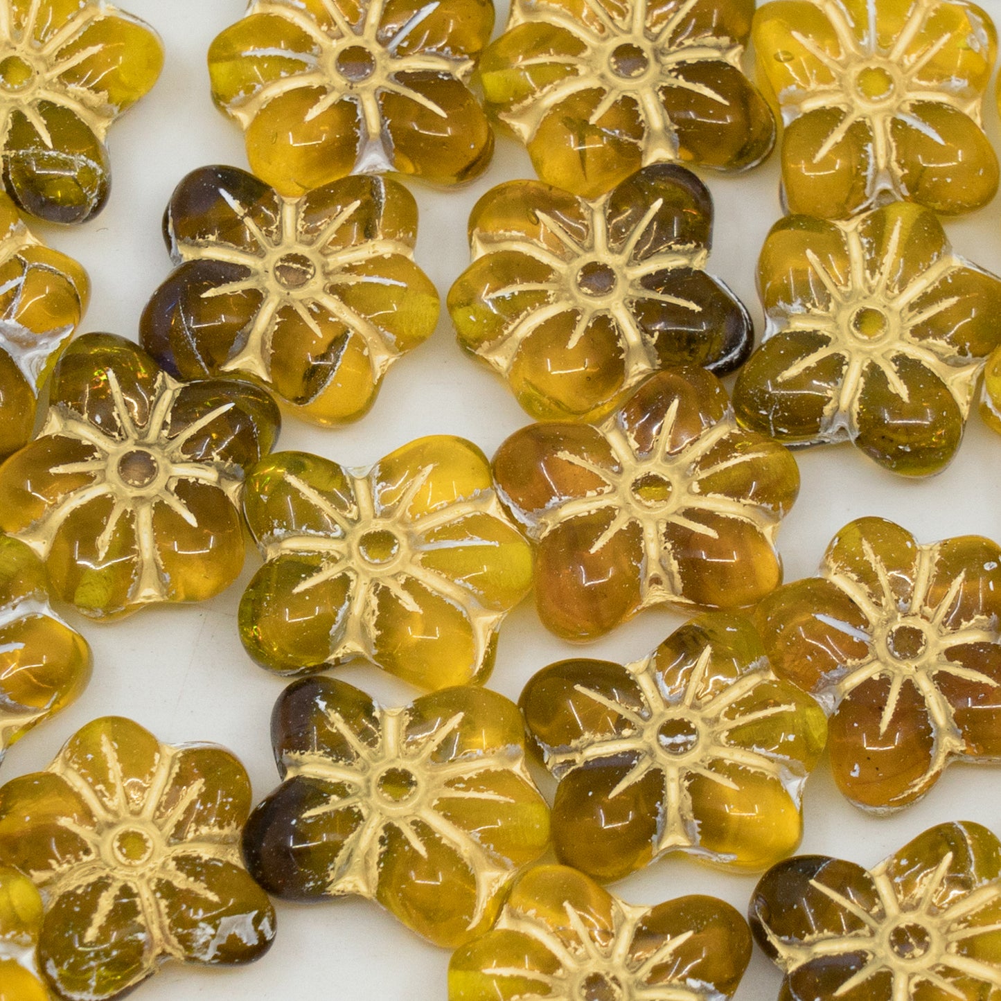 OUTLET 10 grams Flower Pressed Glass Beads, 80042004 Gold Lined (80042004-54202), Glass, Czech Republic