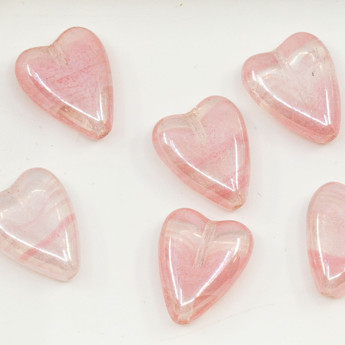 OUTLET 10 grams Elongated Heart Beads, Silky Pink Hematite (76027-14400), Glass, Czech Republic