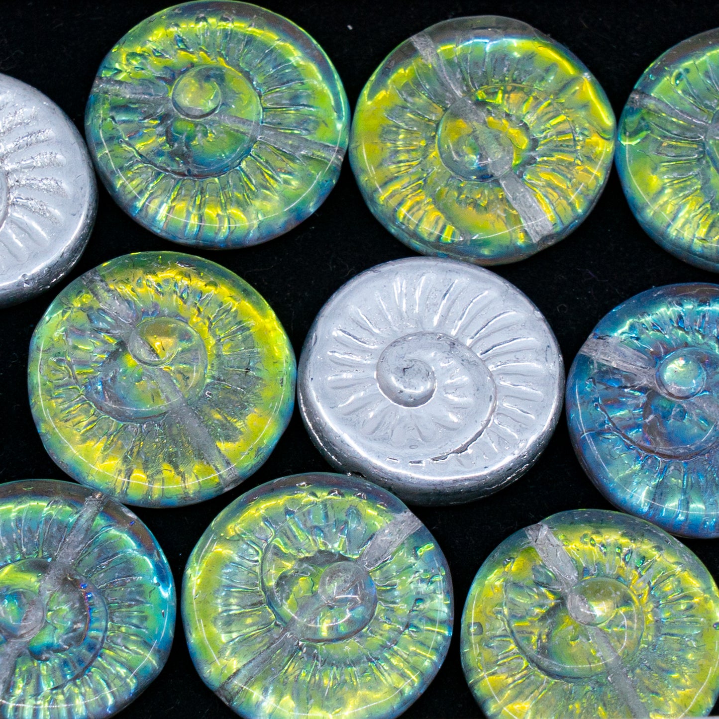 OUTLET 250g/50g Fossil Shell Beads, 18 x 18 mm, Crystal Silver Green (00030-55001), Glass, Czech Republic