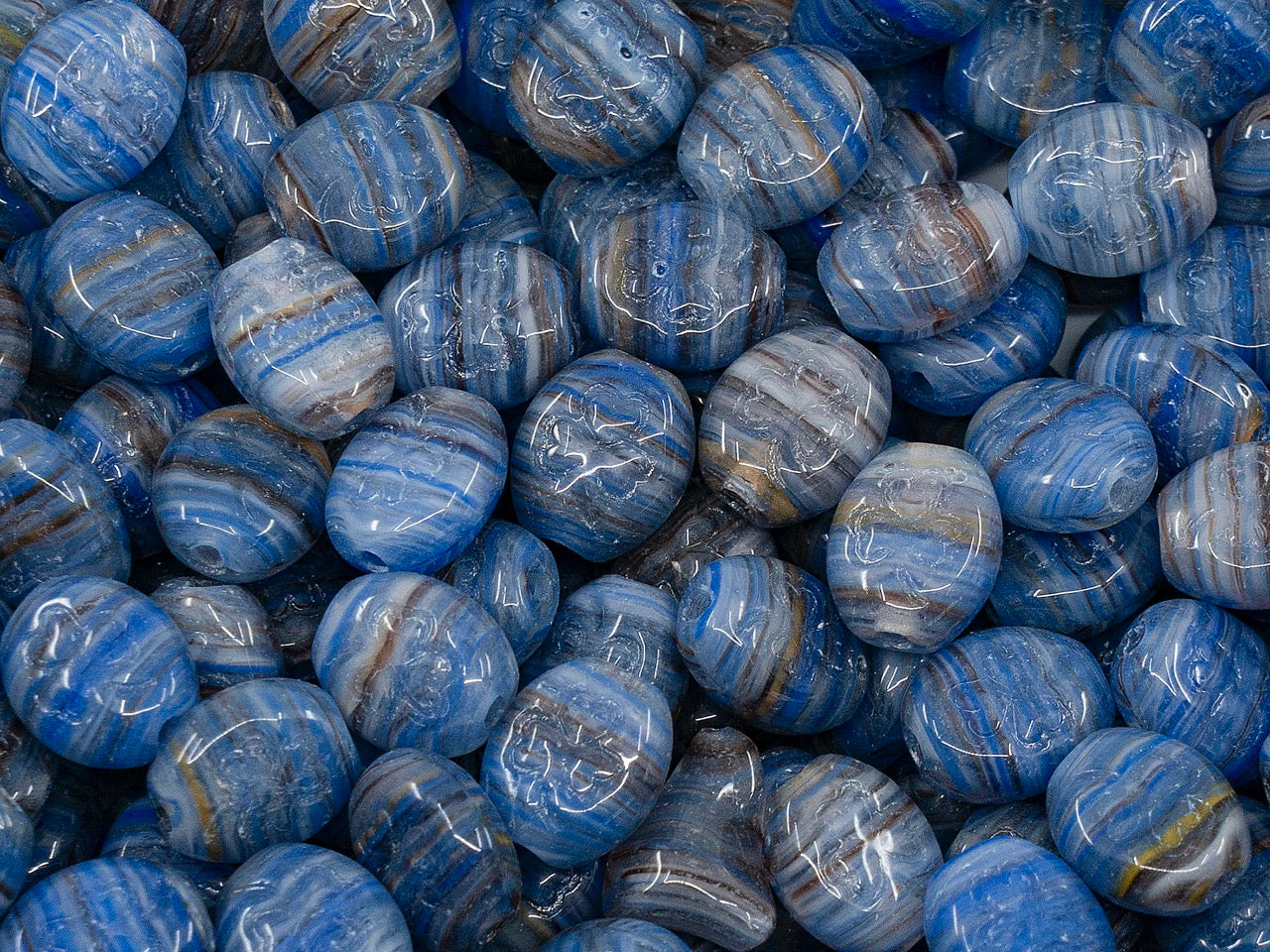 OUTLET Shamrock Oval Beads, 10x8 mm, Glass, Czech Republic