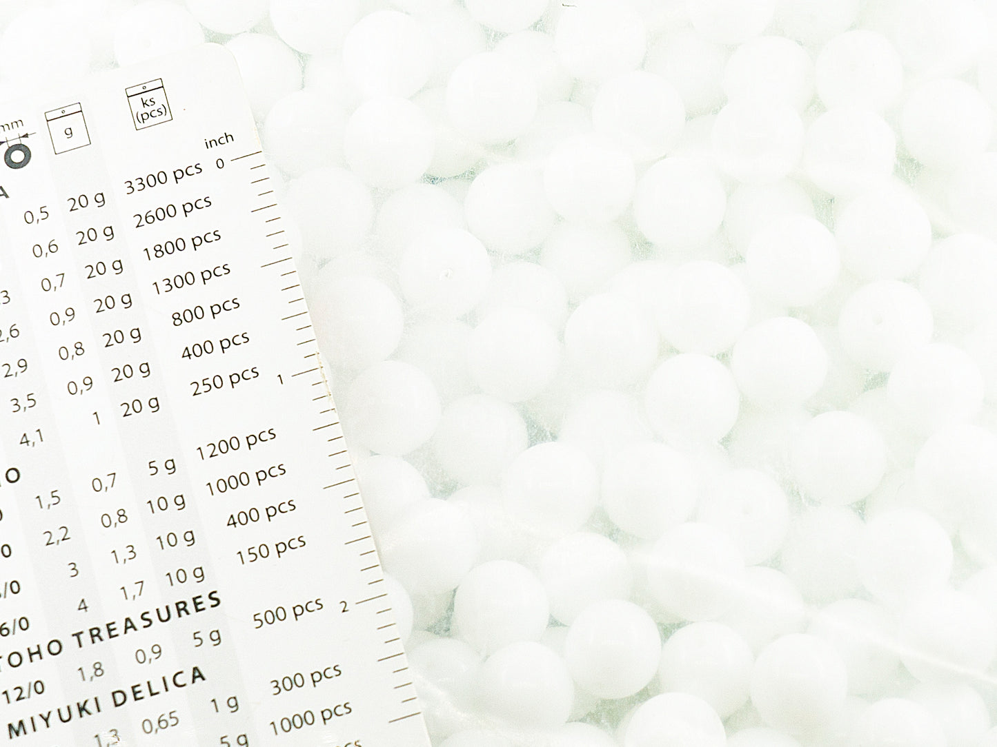 アウトレット 250g ファセット加工 ファイアポリッシュ ラウンドビーズ、- x - mm、チョークホワイト (03000-)、ガラス、チェコ共和国