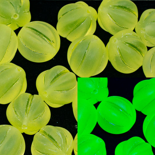 OUTLET 10 grams Melon Beads, 14 x 14 mm, Transparent Yellow Matte (80130-84110), Glass, Czech Republic