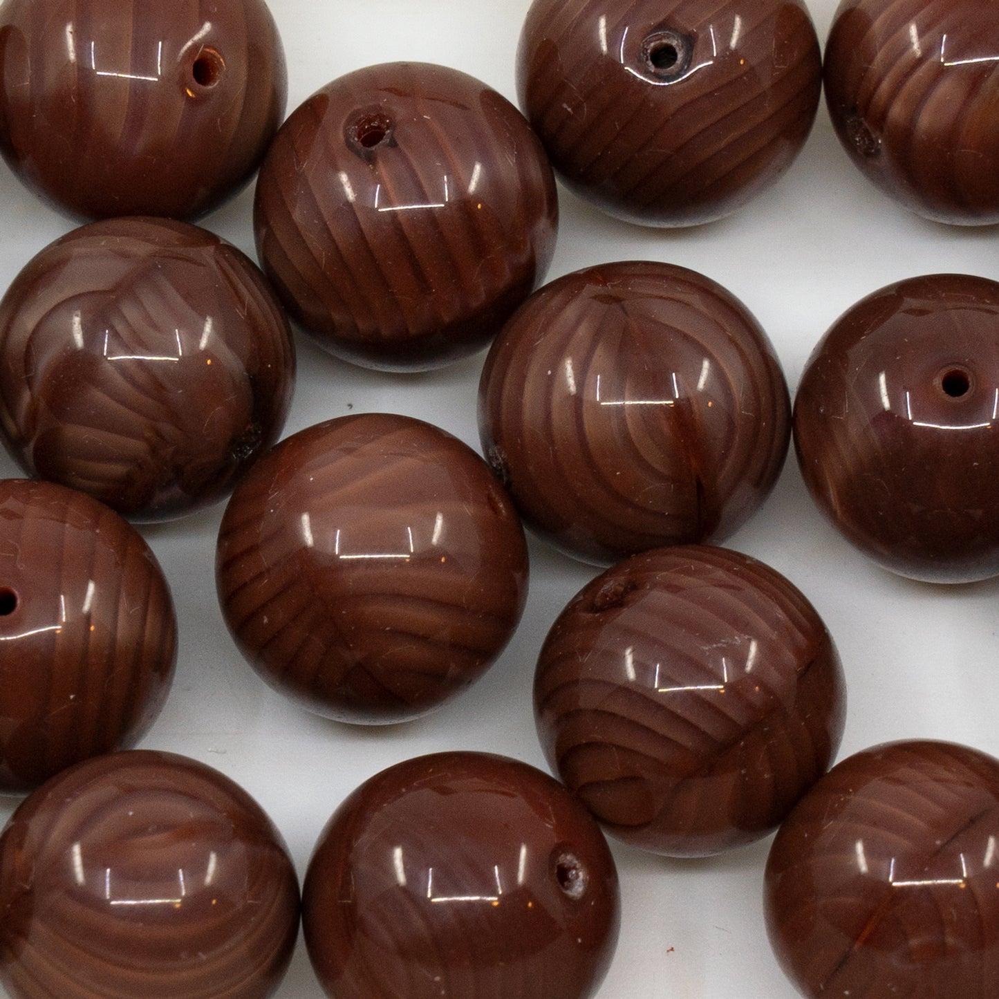 OUTLET 50 grams Round Druck Beads, 16 x 16 mm, Silk Brown (silk-brown), Glass, Czech Republic