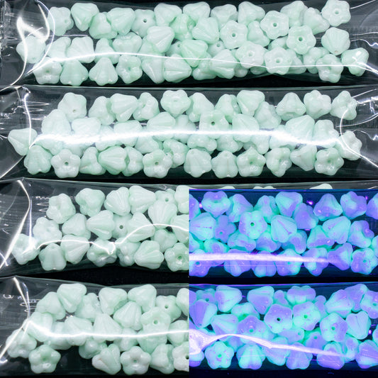 OUTLET 250g/50g Bell Flower Beads, 4 x 6 mm, Light Green White Lined (07524-54312), Glass, Czech Republic