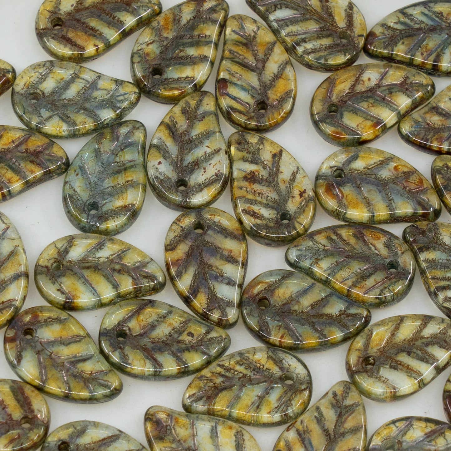 OUTLET 50克叶子吊坠珠,14 x 9毫米,水晶染色带光泽蓝色(00030-65431),玻璃,捷克共和国