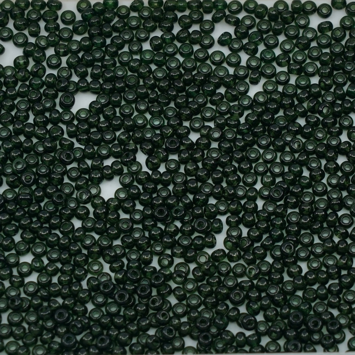 OUTLET 10g Rocailles PRECIOSA seed beads, 10/0, Transparent Green (50290), Glass, Czech Republic