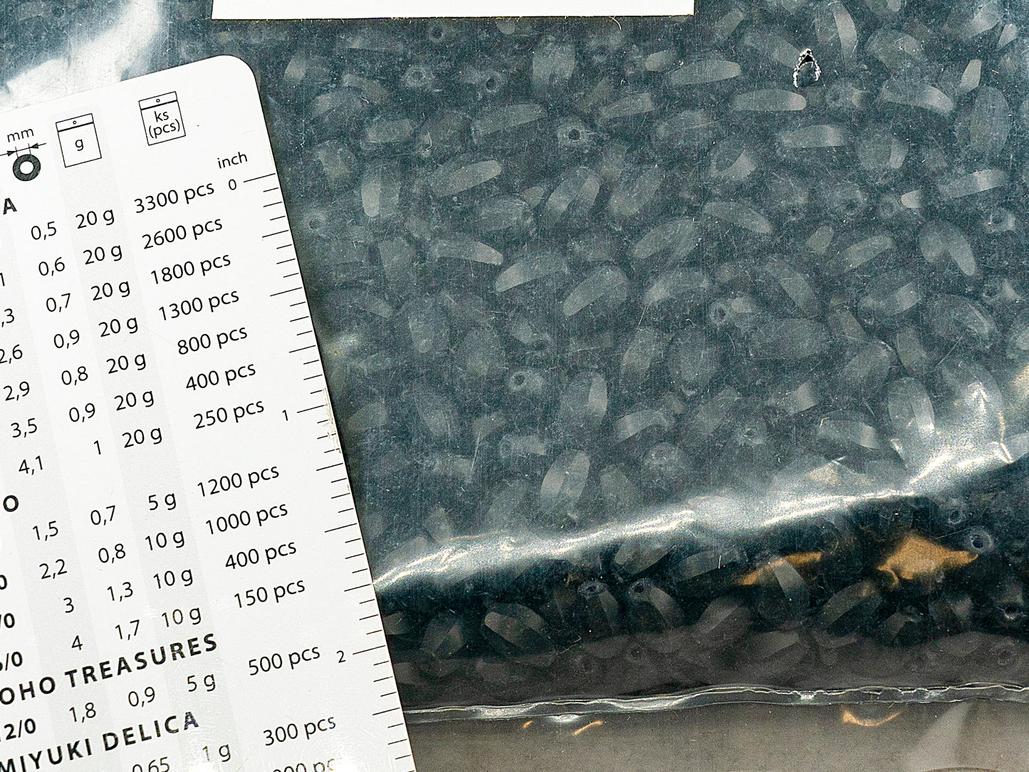 アウトレット 250g ファセット加工 ファイアポリッシュ オーバルビーズ オリーブ 8 x 6 mm ブラックマット (23980-84110) ガラス チェコ共和国