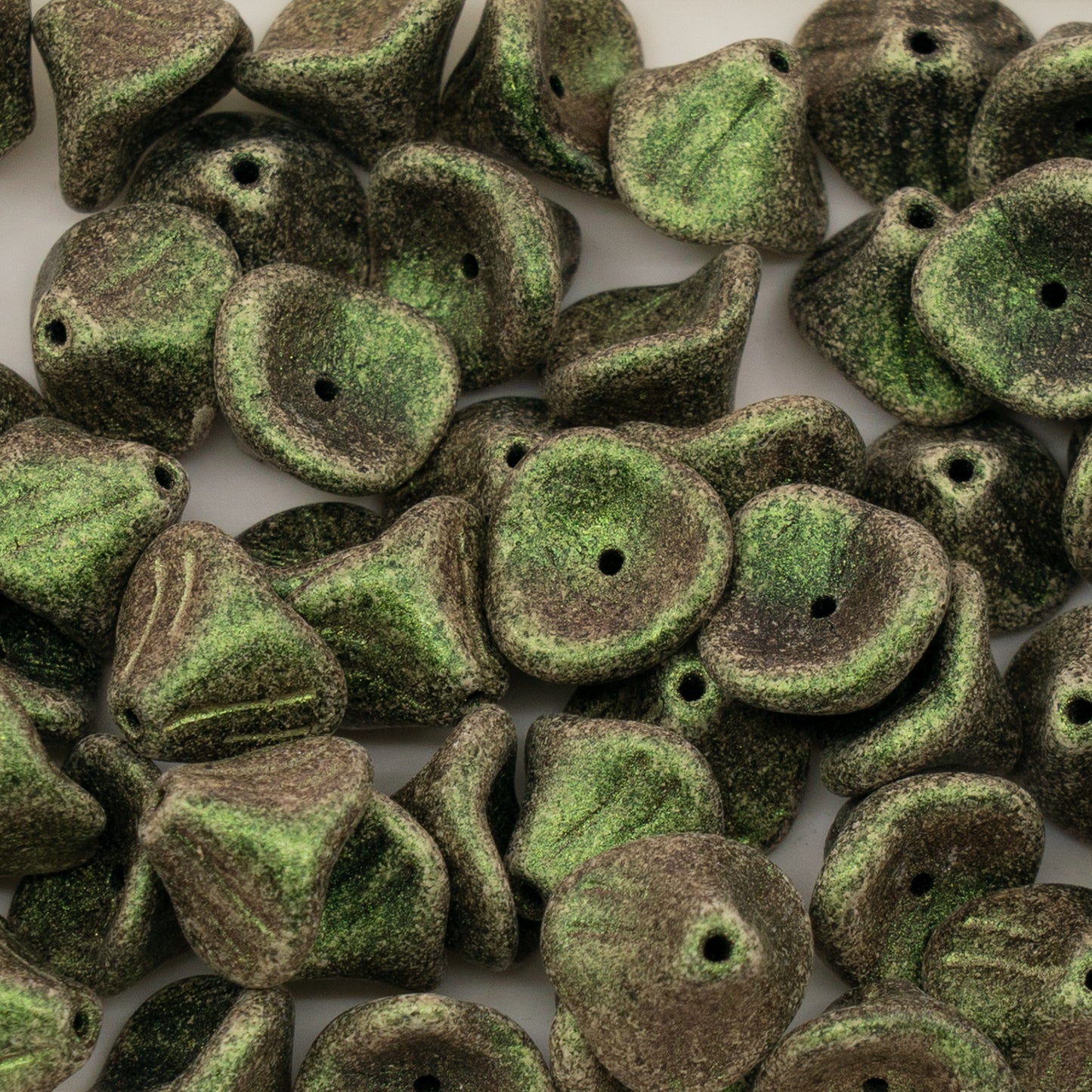 OUTLET 250g Daylily Flower Beads, 10 x 12 mm, Black Green Purple Shade (23980-79303), Glass, Czech Republic