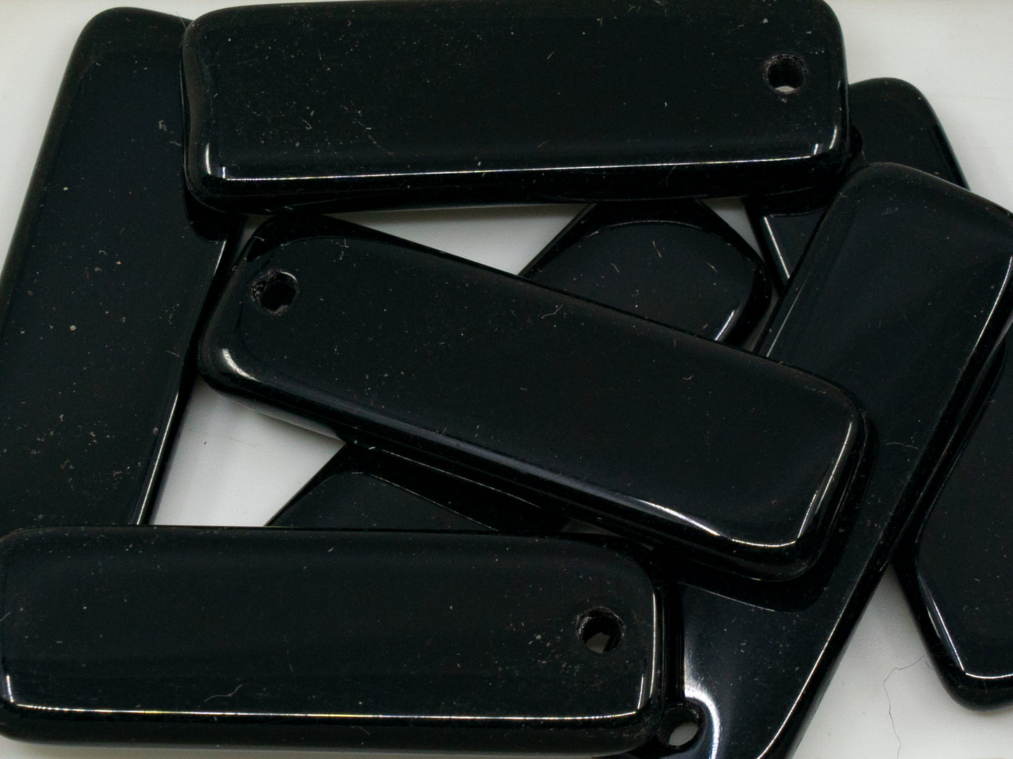 OUTLET 50g Rectangle Pendant Beads, 30 x 10 mm, Jet Black (23980), Glass, Czechia