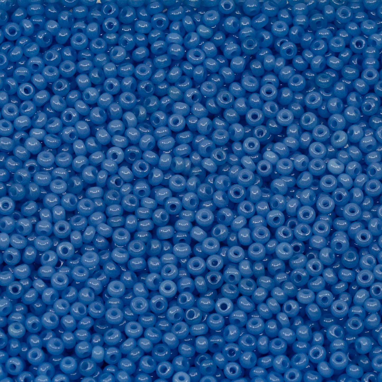 OUTLET 10 grams Preciosa Ornela Seed Beads, Round Hole, Loose, 10/0, alabaster blue (32010), Glass, Czech Republic
