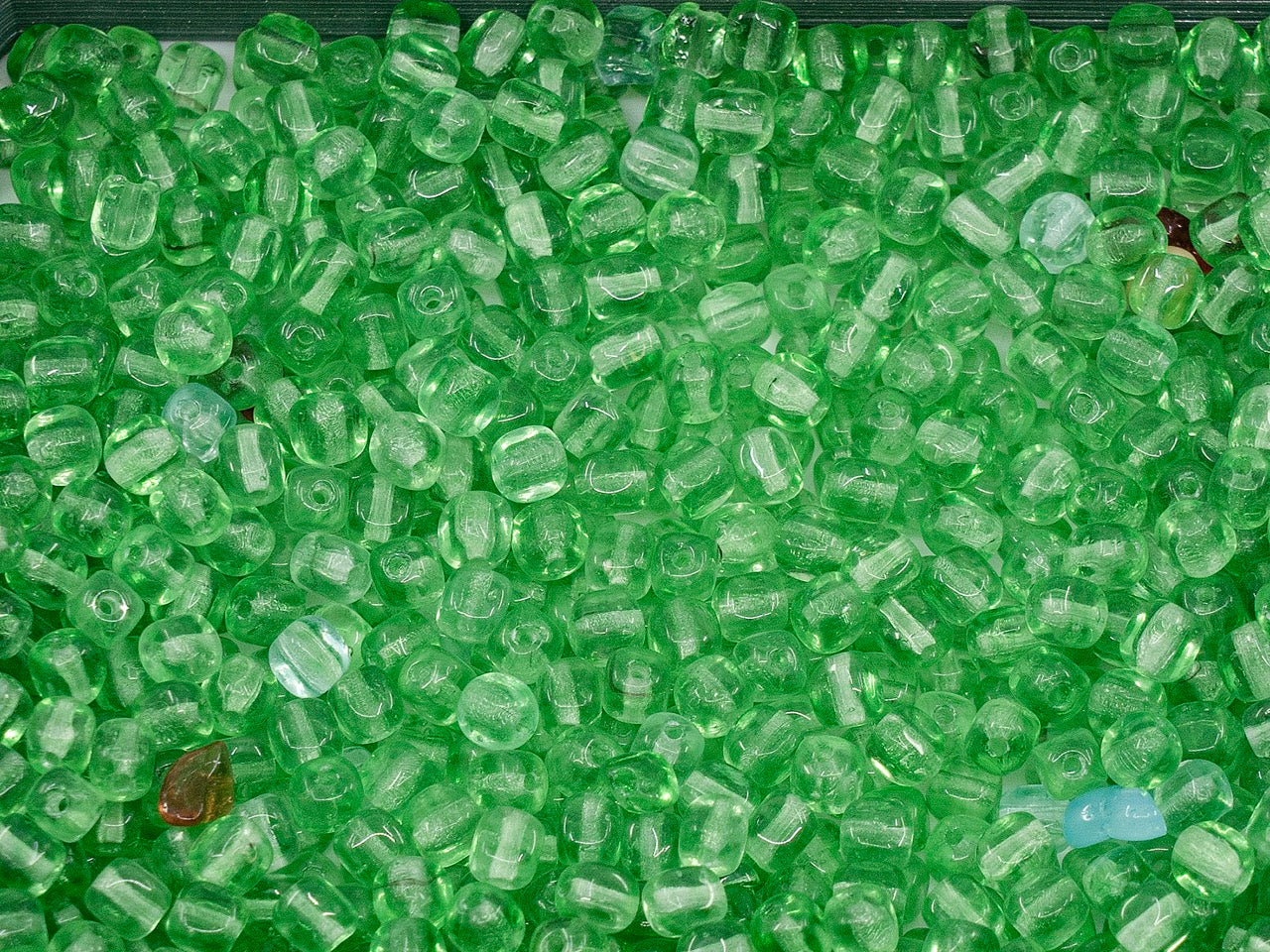 OUTLET Round Beads, 3 mm, Glass, Czech Republic