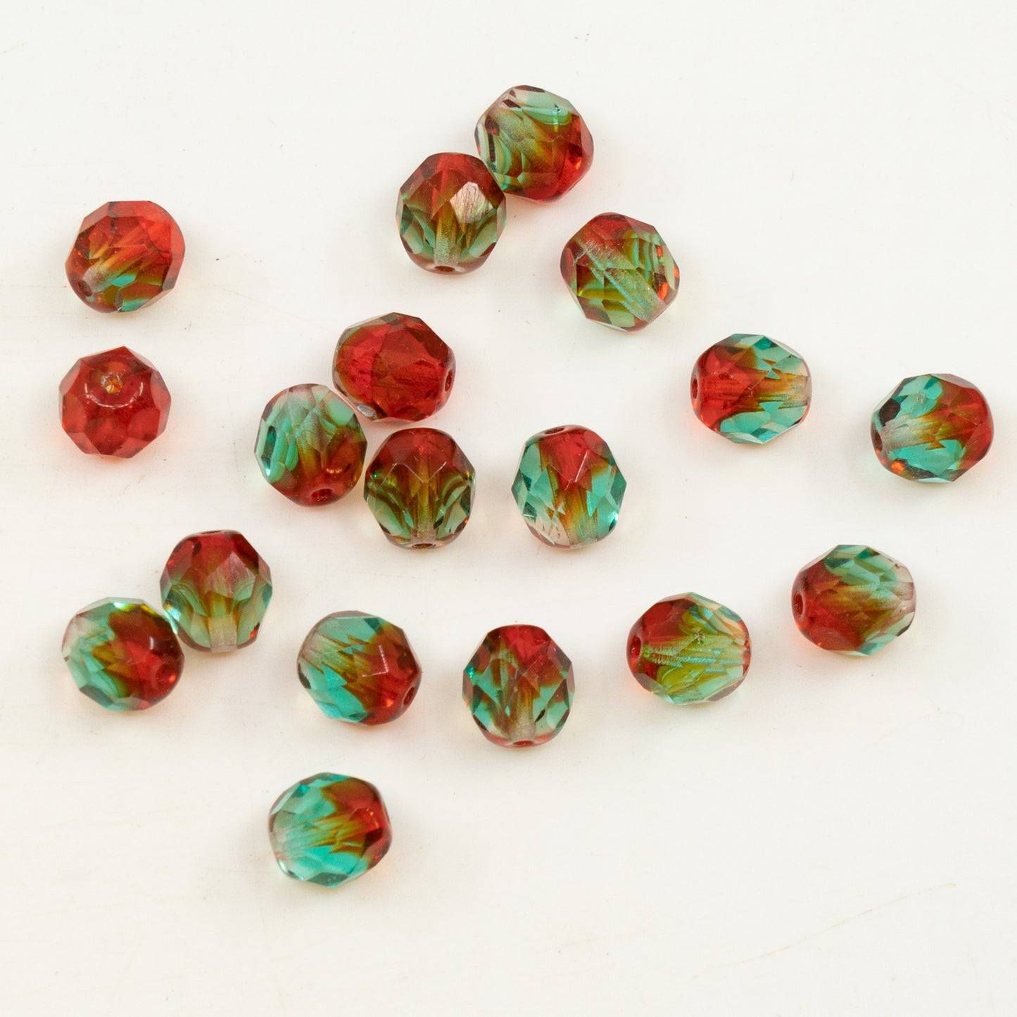 アウトレット 10グラム ファセットラウンドファイアポリッシュビーズ、ルビーレッド透明アクア(90080-60020)、ガラス、チェコ共和国