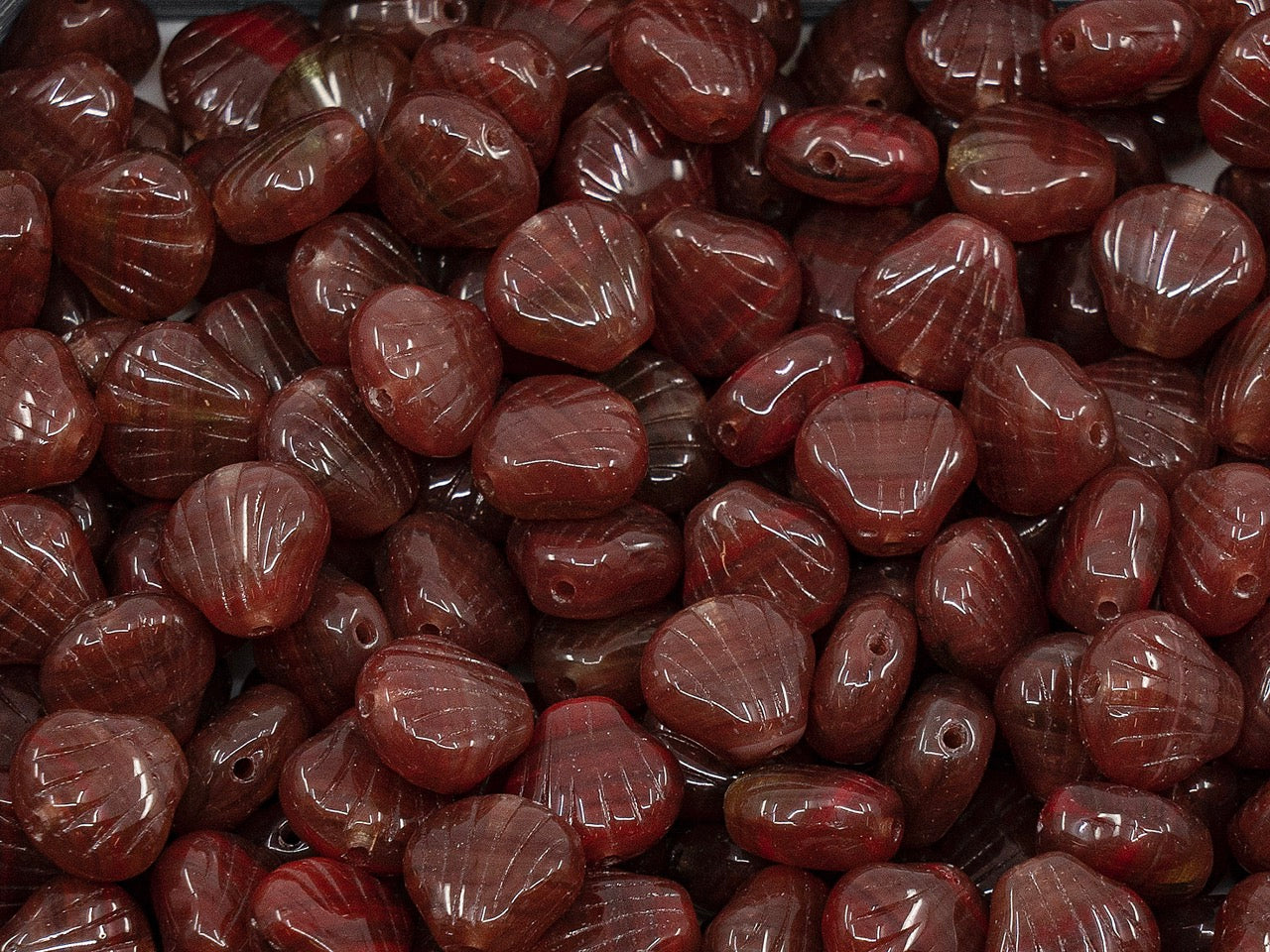 OUTLET Small Flat Shell Beads, 8x7 mm, Glass, Czech Republic