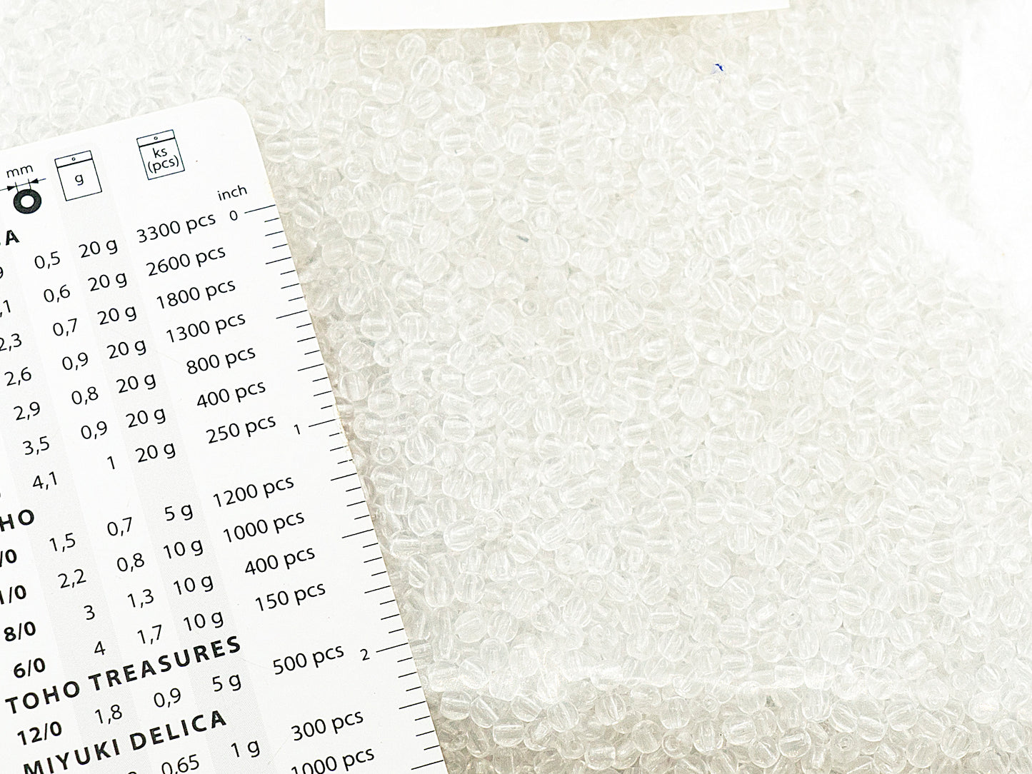 アウトレット 250g ラウンドプレスドドラックビーズ、3 x 3 mm、クリスタル(00030-)、ガラス、チェコ共和国