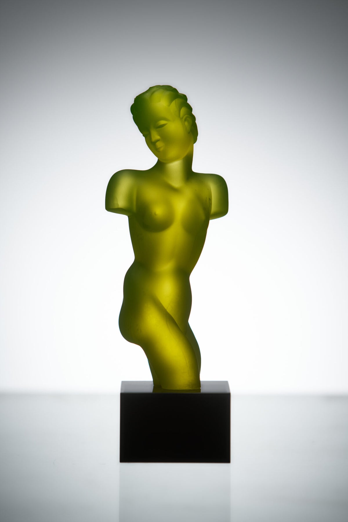 Torso Sculpture – Uranium Art Glass, Czech Republic, OUTLET