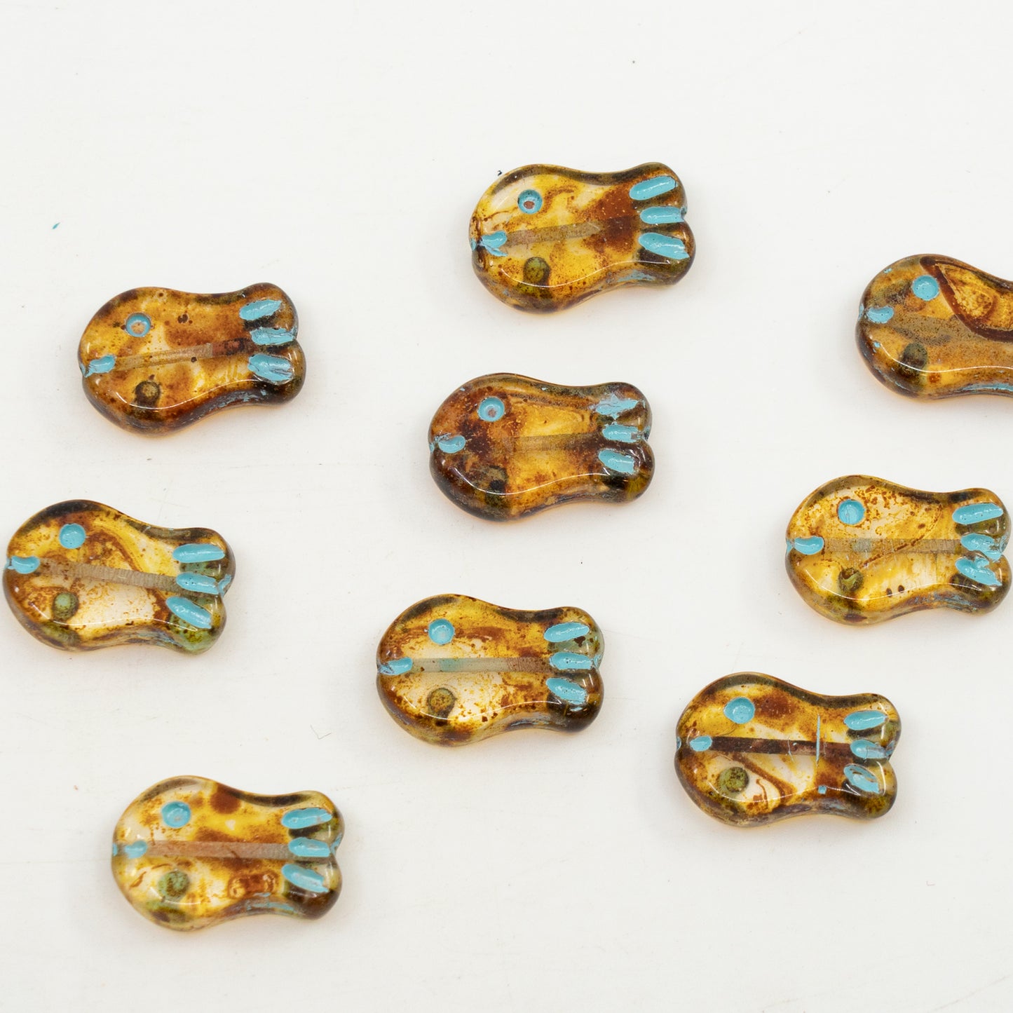 OUTLET 10 grams Simple Fish Pressed Glass Beads, 19 x 12 mm, Crystal 86 Light Blue Lined (00030-86-54308), Glass, Czech Republic