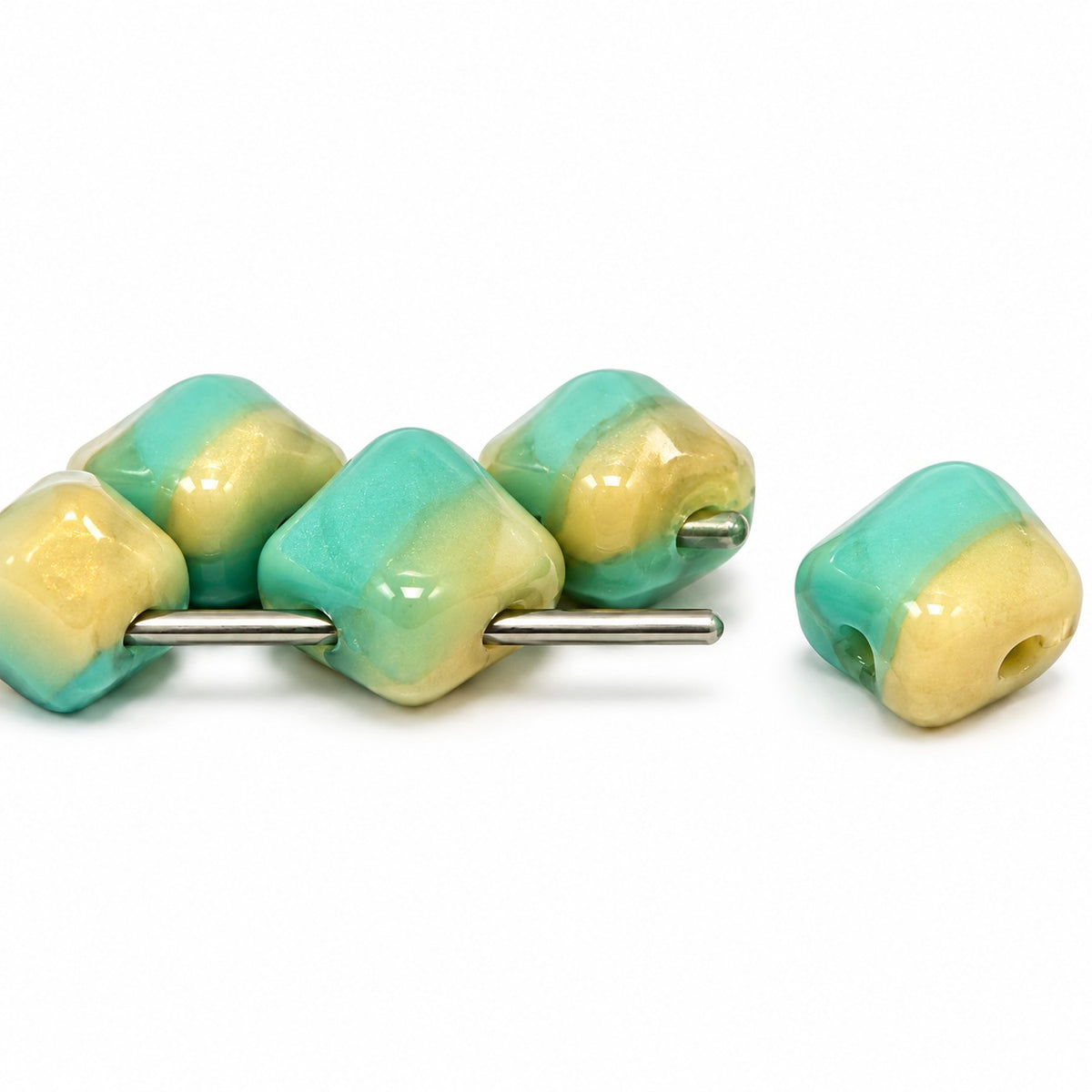 Silky 2-Hole Square Beads, S0540 (s0540), Glass, Czech Republic